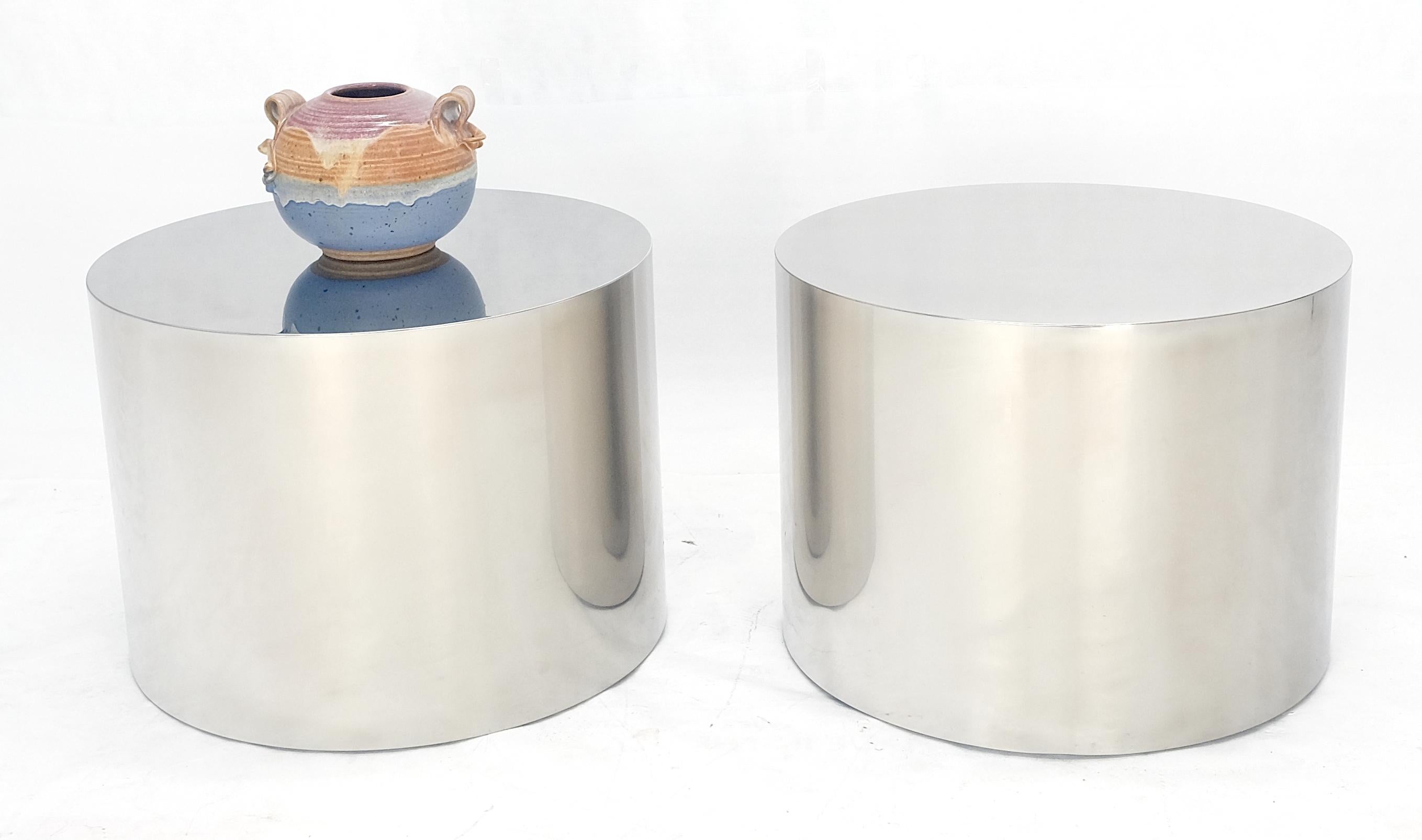 20th Century Pair of Round Stainless Steel Chrome Cylinder Shape End Tables Pedestals Clean!