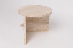 Mesa baja minimalista de piedra travertino -Diseño único y moderno para interior/exterior