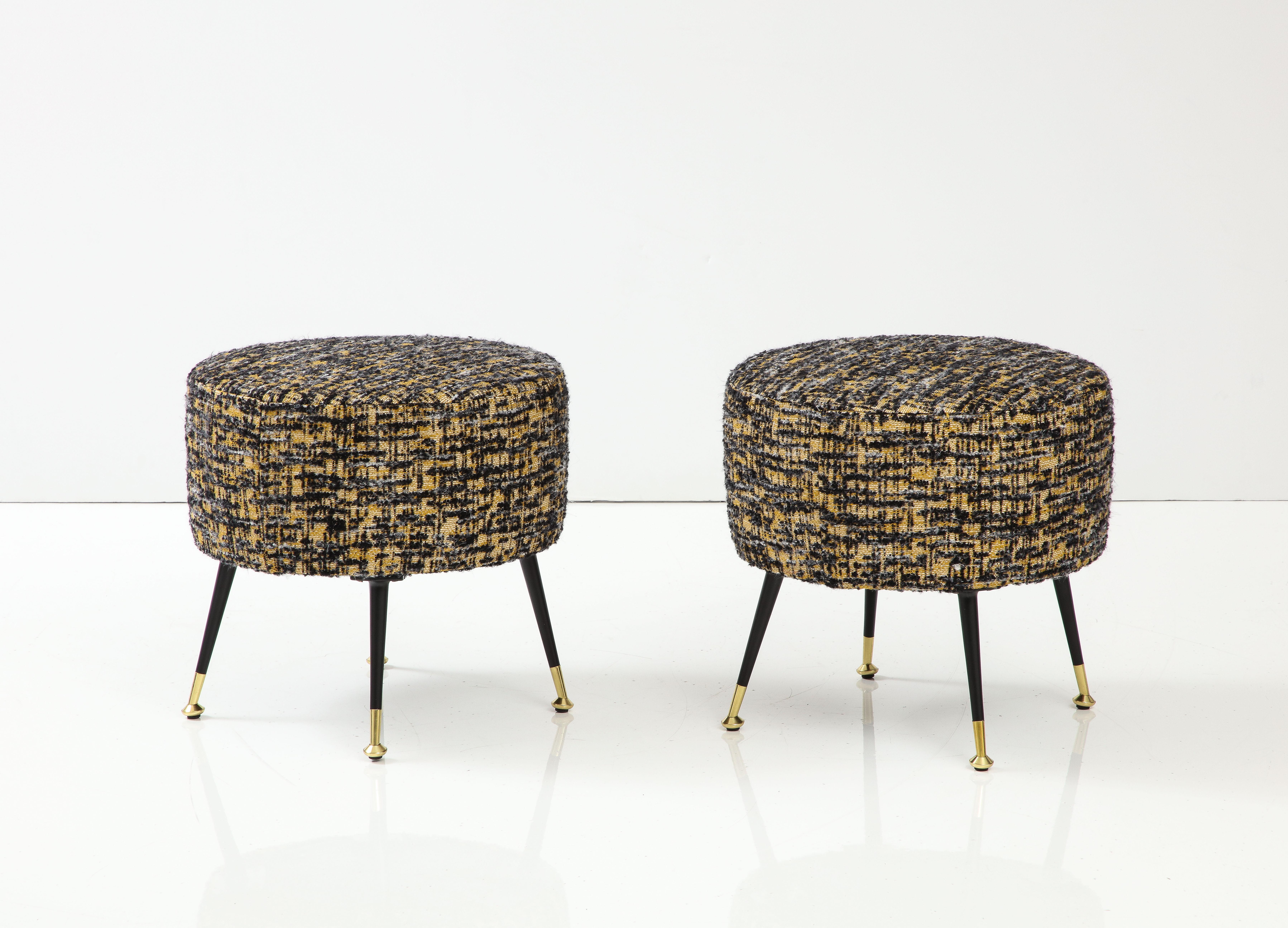 Pair of Round Stools or Poufs in Black Boucle with Black and Brass Legs, Italy For Sale 4