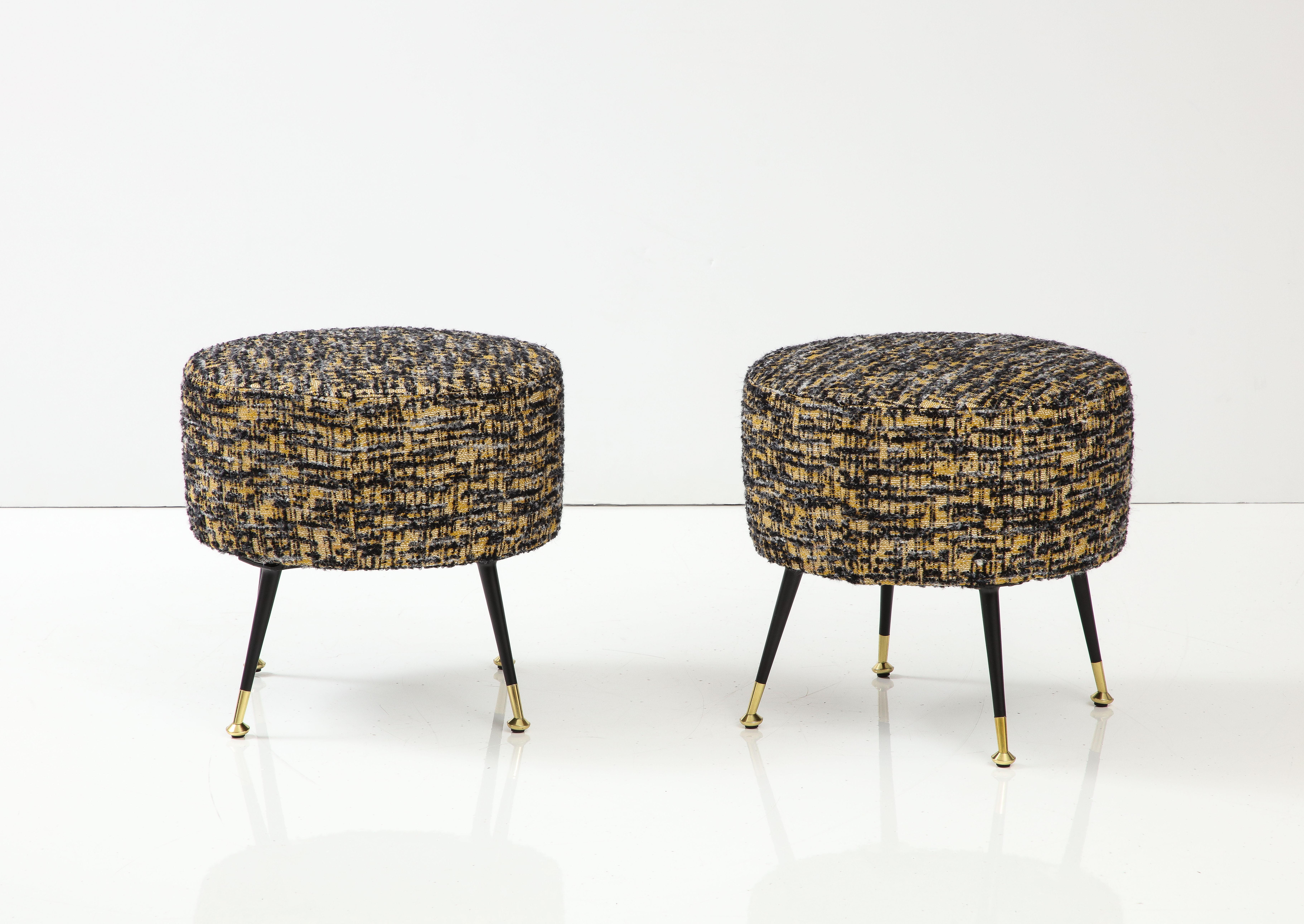 Pair of Round Stools or Poufs in Black Boucle with Black and Brass Legs, Italy For Sale 2