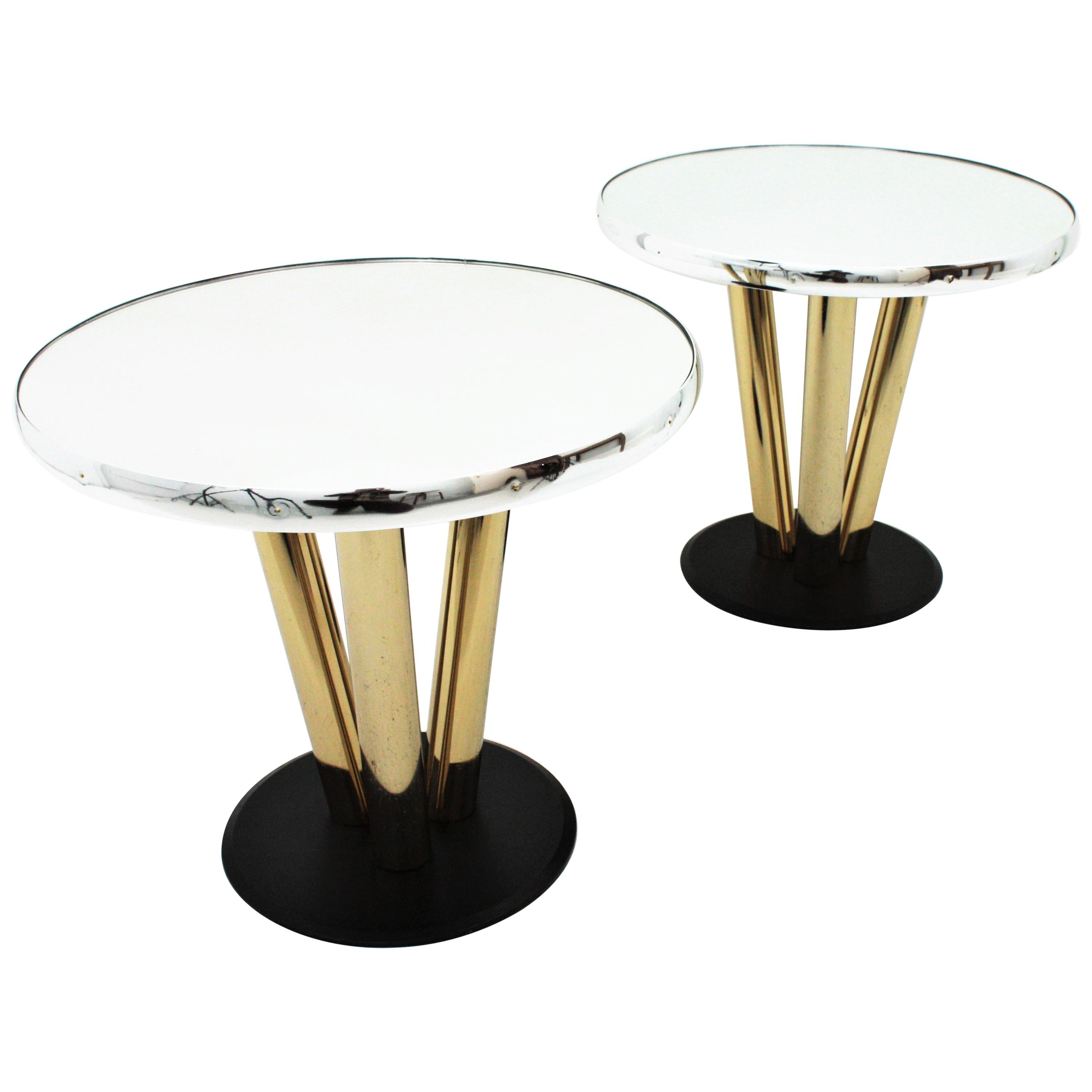 Pair of Round Side Tables in Brass, Mirror and Black Lacquer For Sale 7
