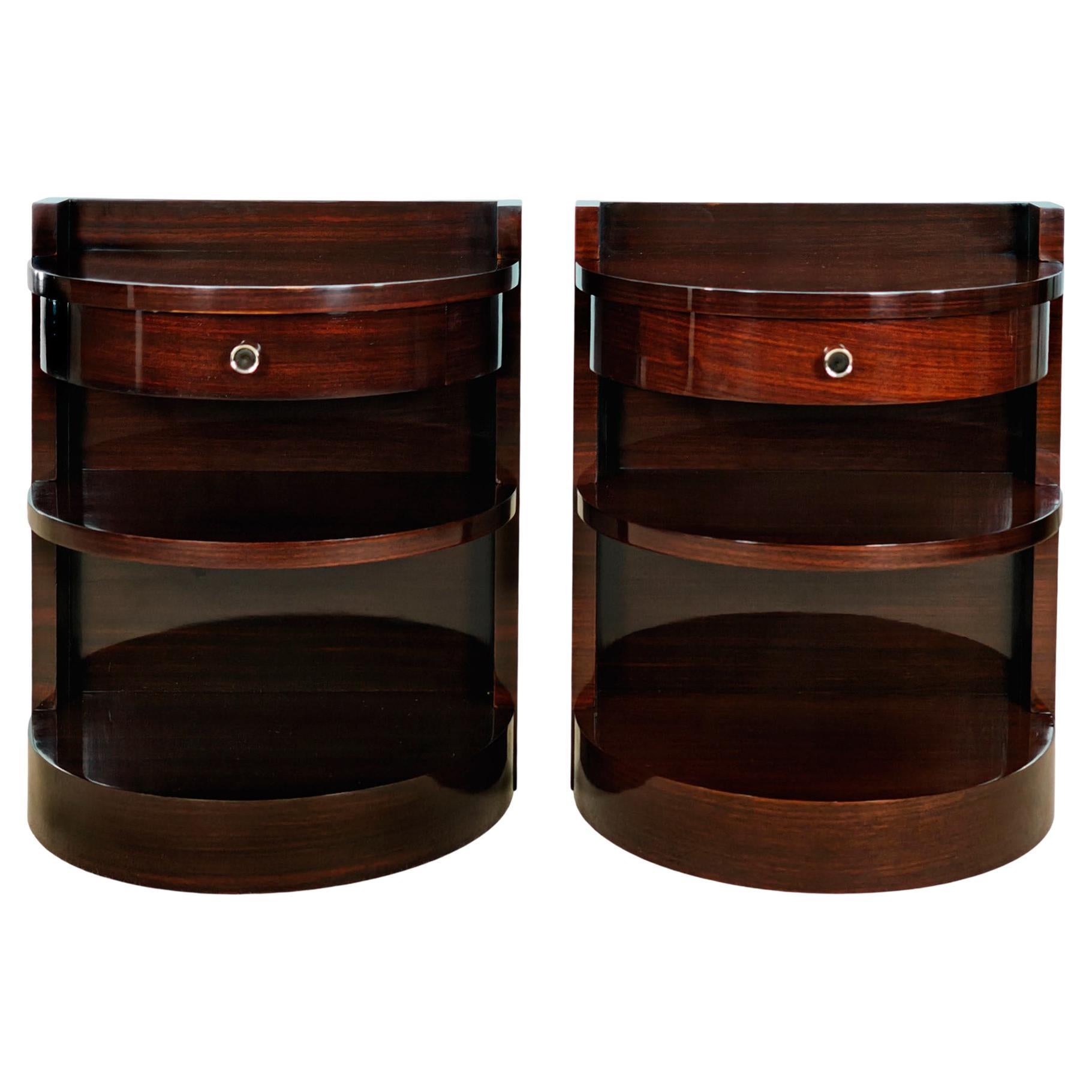 Coppia di comodini arrotondati Art Deco - Francia 1930 in vendita