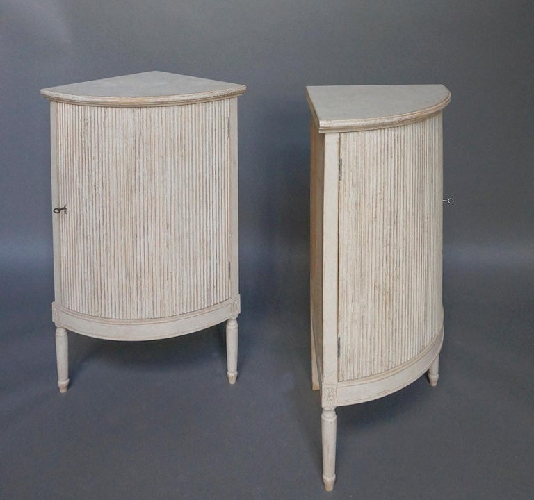 Pair of Rounded Swedish Corner at 1stDibs