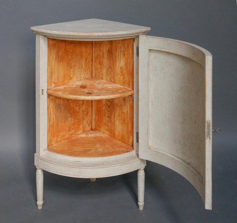 Pair of Rounded Swedish Corner at 1stDibs