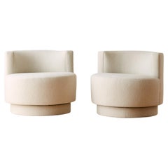 Pair of Rounded Swivel Lounge Chairs in the Manner of Franco Fraschini 