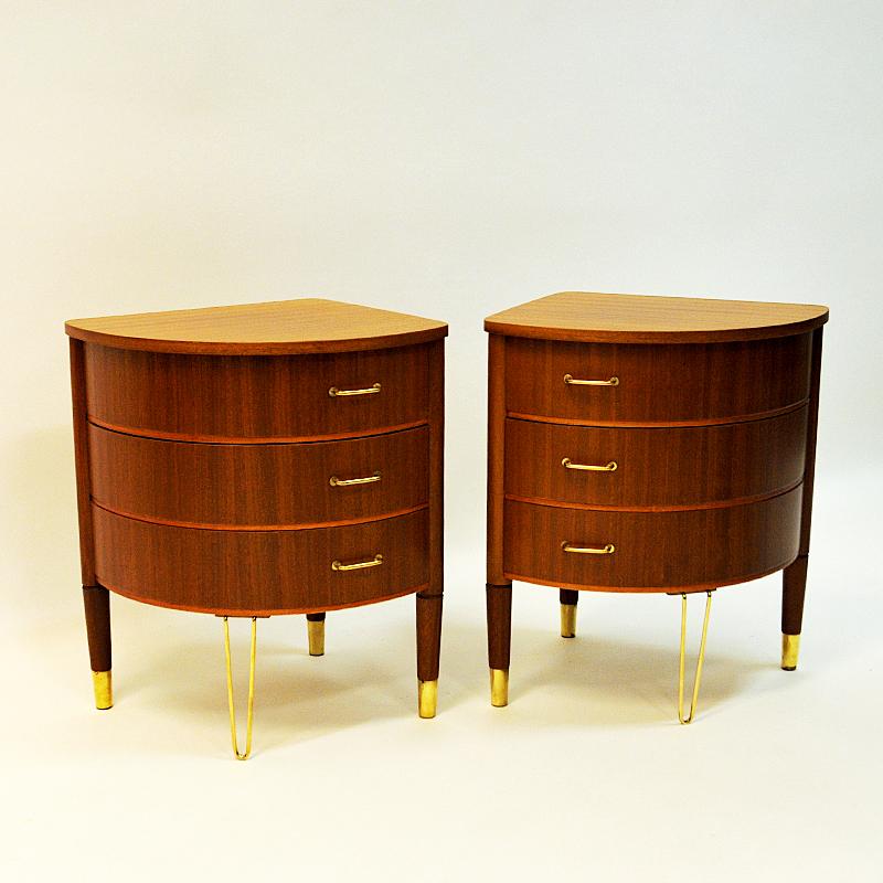 Scandinavian Modern Midcentury pair of roundshaped Mahogany small tables, Scandinavia 1950`s