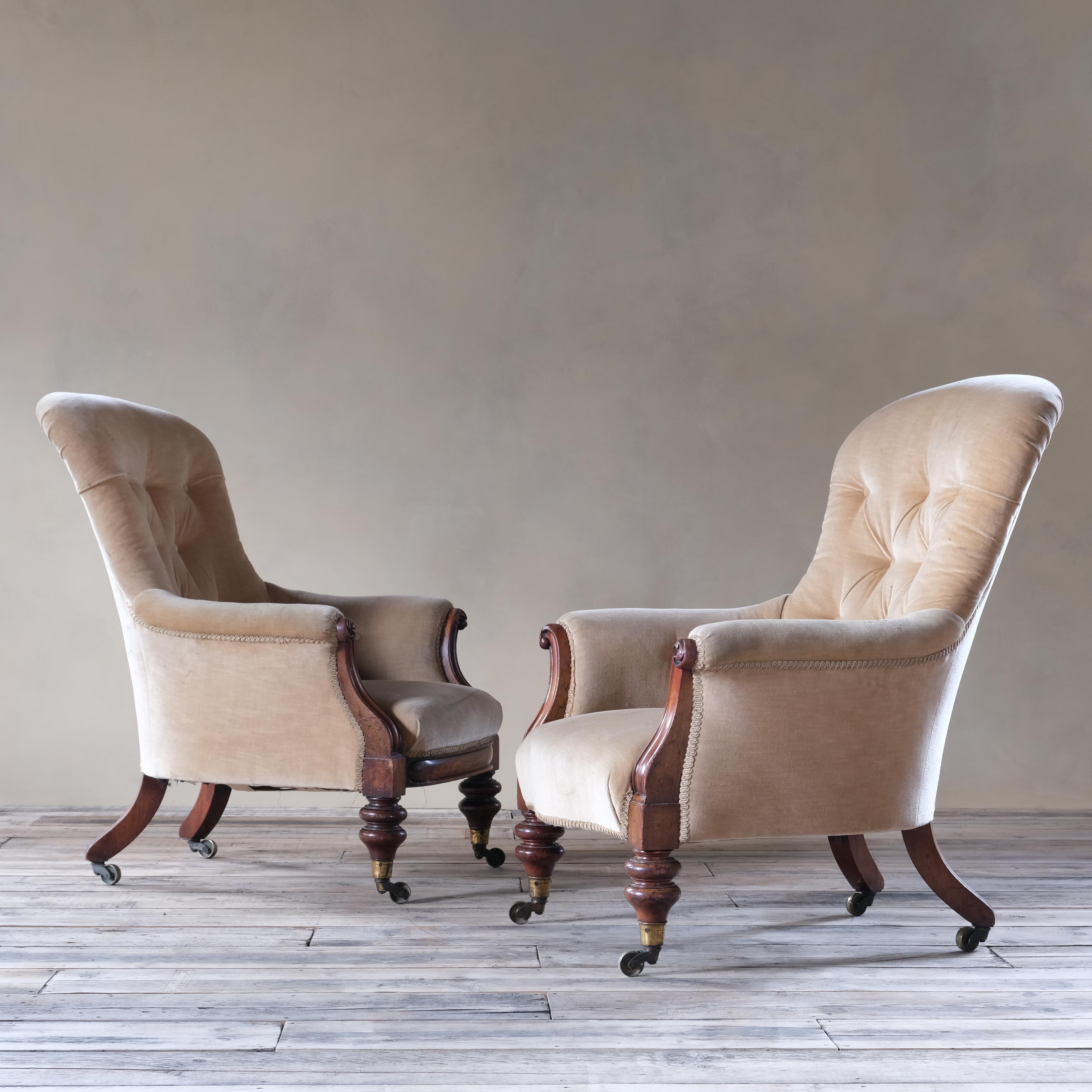 Pair of Royal Attributed Johnstone & Jeanes Walnut Library Armchairs C1850 14