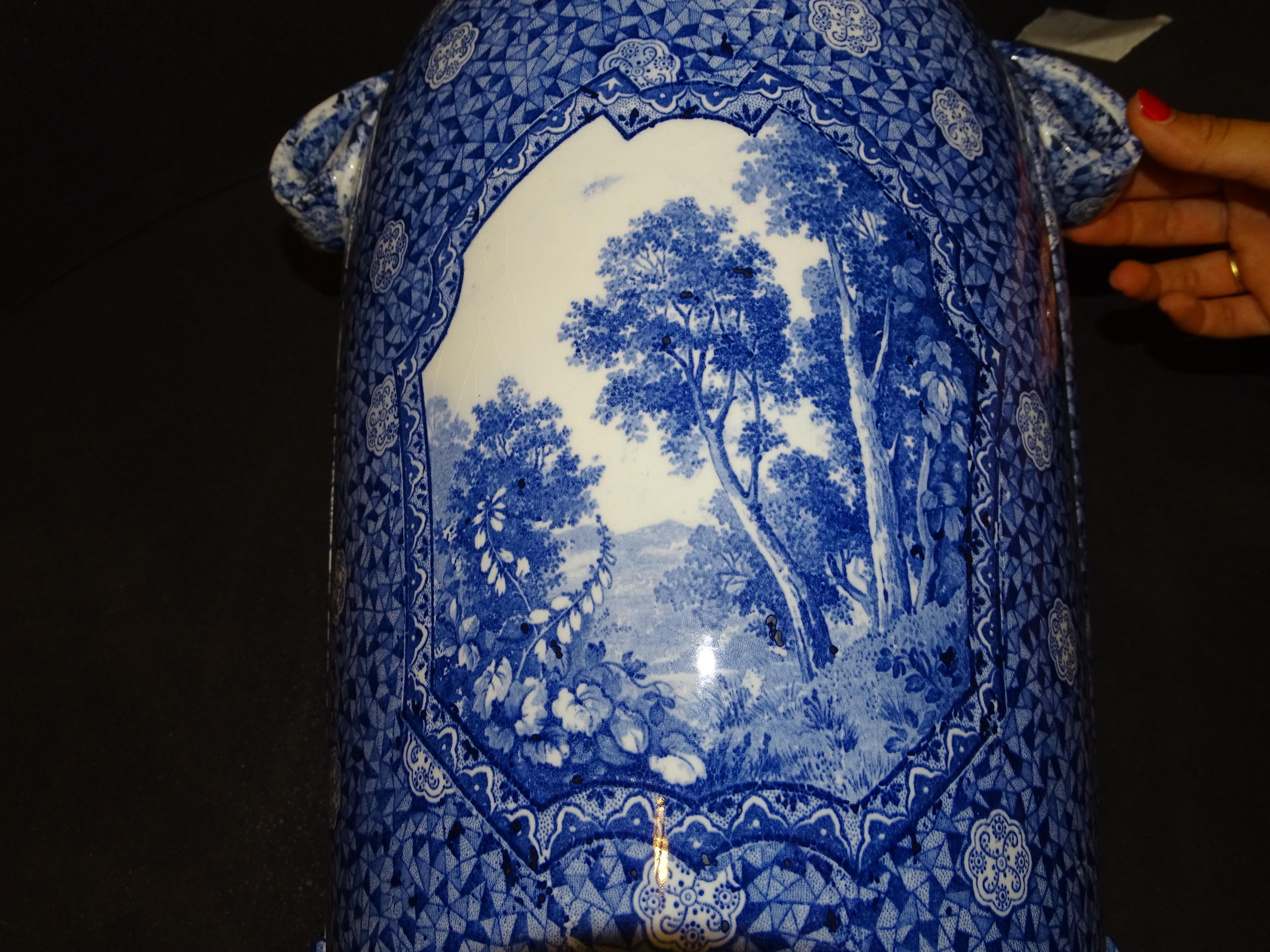 Pair of Royal Bon Ceramic Bluewhite Vases, by Fran Anton Mehlem 7
