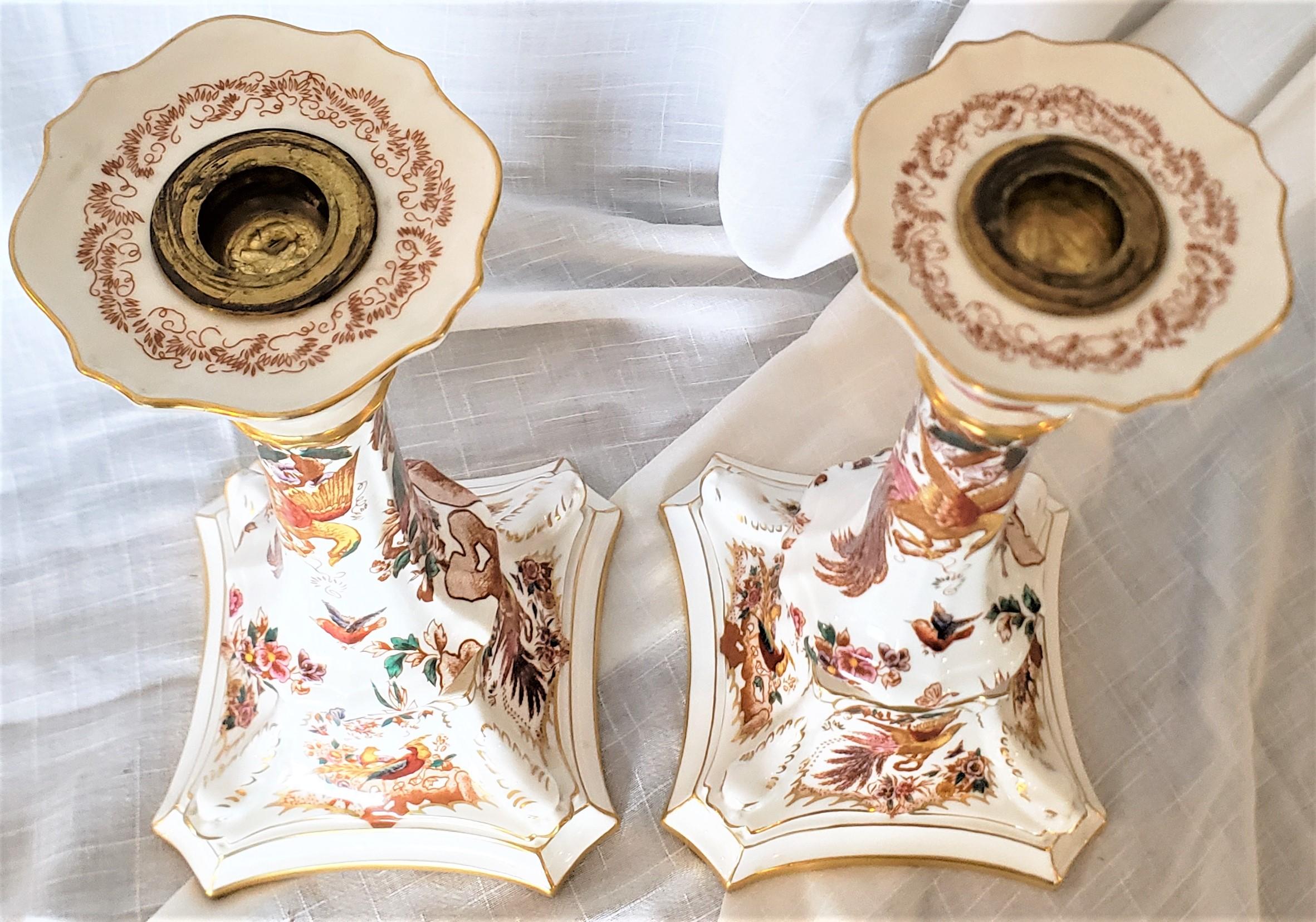 English Pair of Royal Crown Derby Olde Avesbury Pattern Candlesticks & 8 Dinner Plates For Sale