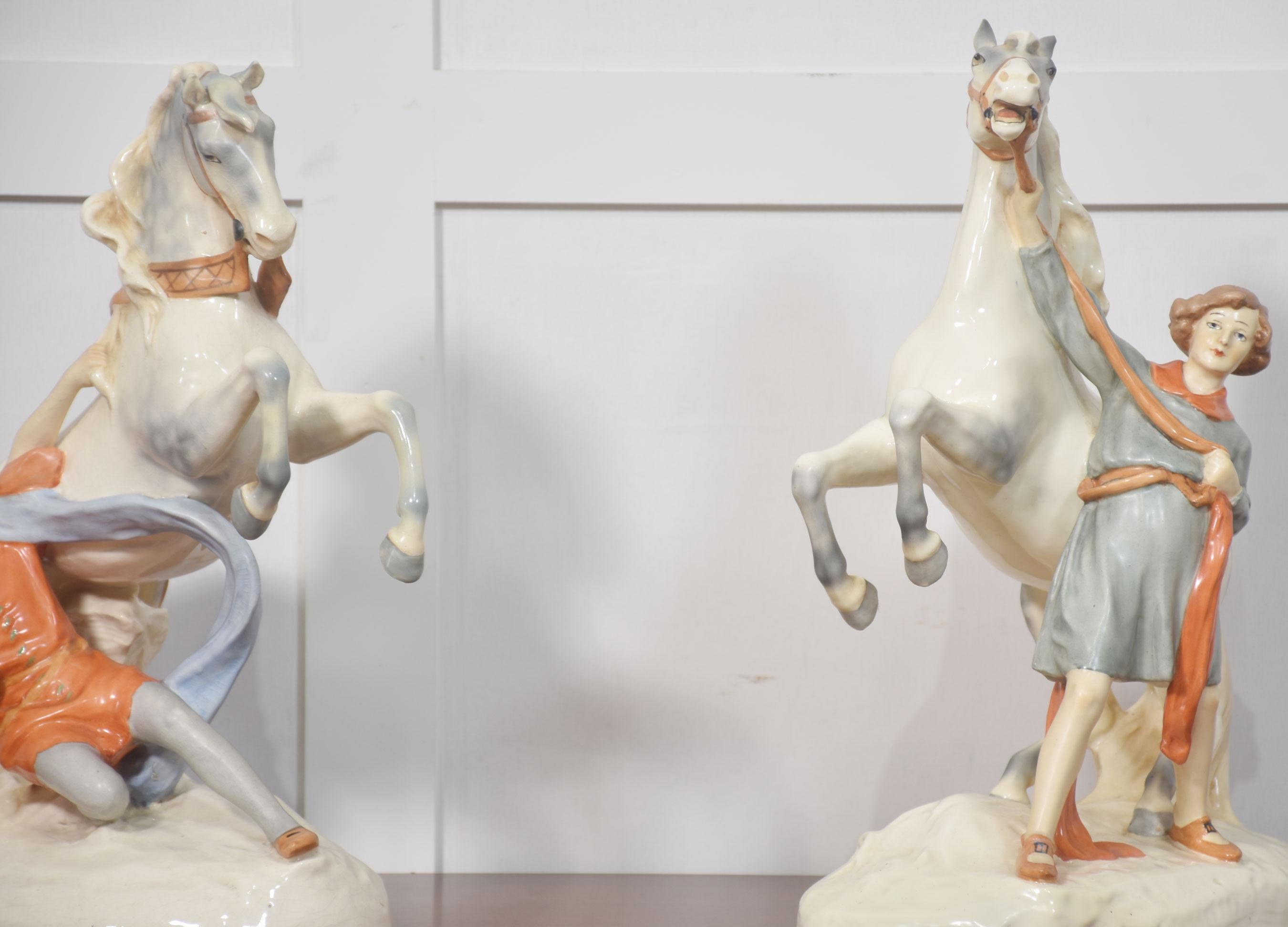 Pareja de figuras Royal Dux Porcelana en venta