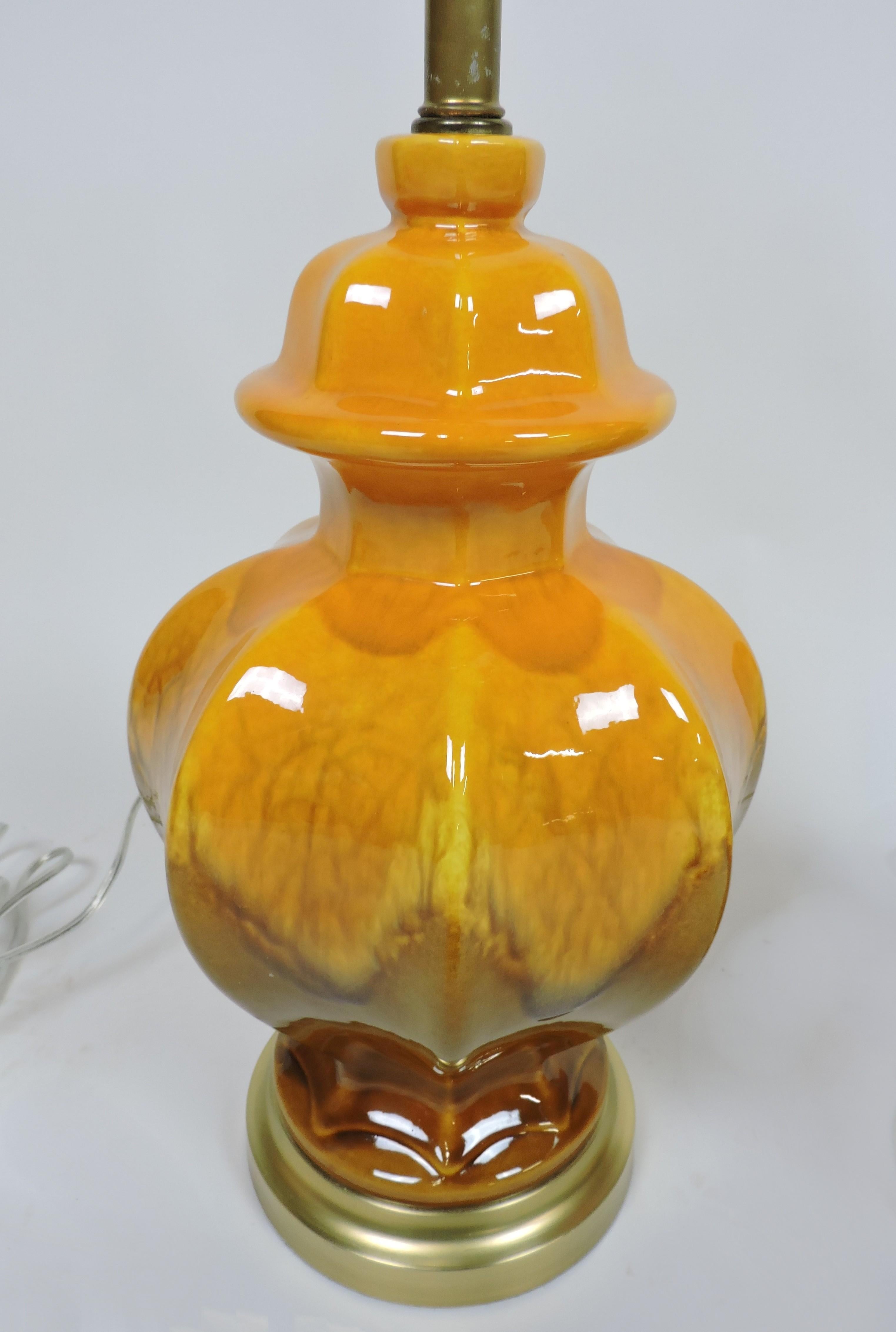 Américain Paire de lampes de bureau Royal Haeger en céramique à motif goutte d'eau, mi-siècle moderne en vente