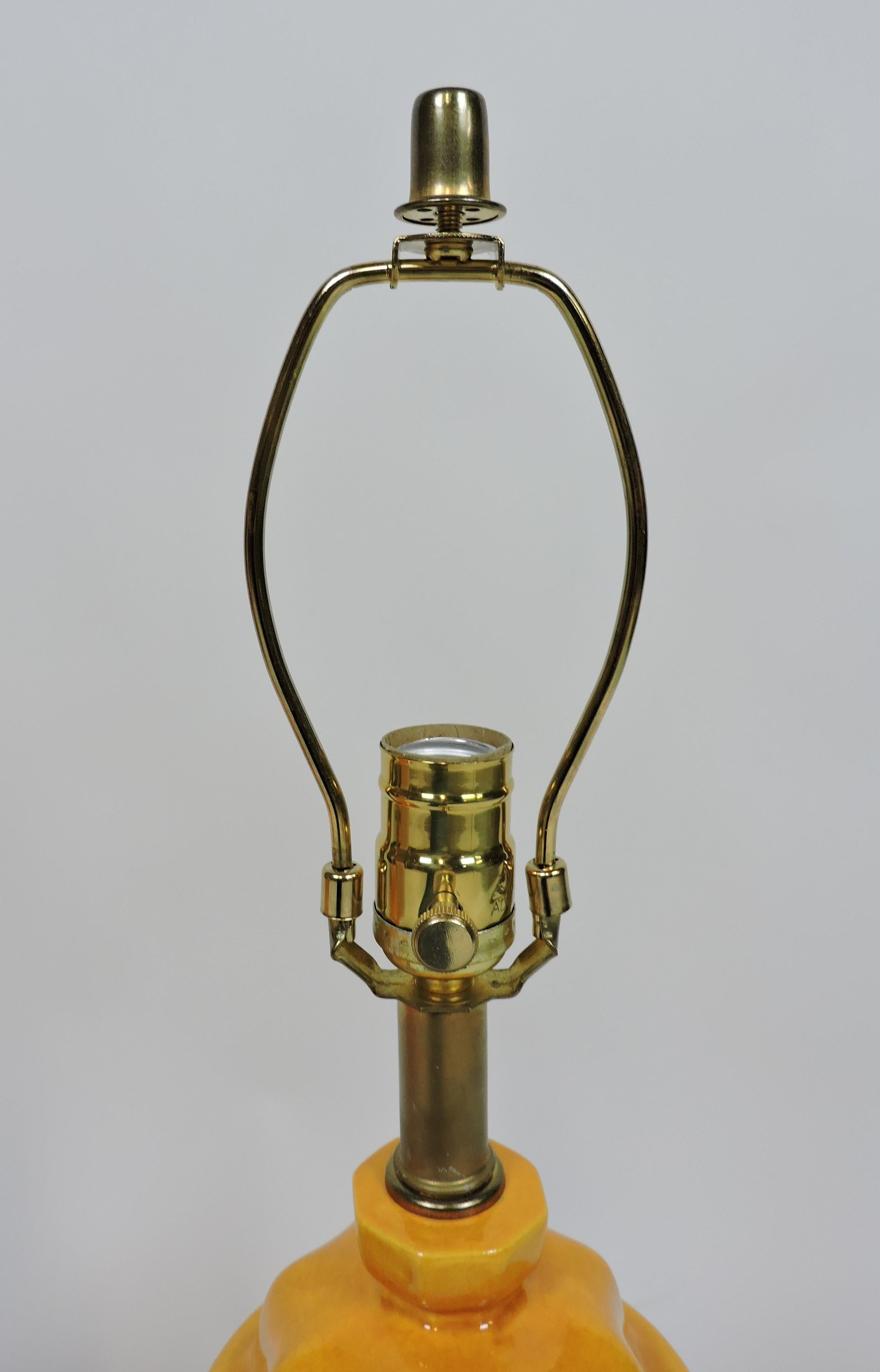 Paire de lampes de bureau Royal Haeger en céramique à motif goutte d'eau, mi-siècle moderne en vente 1