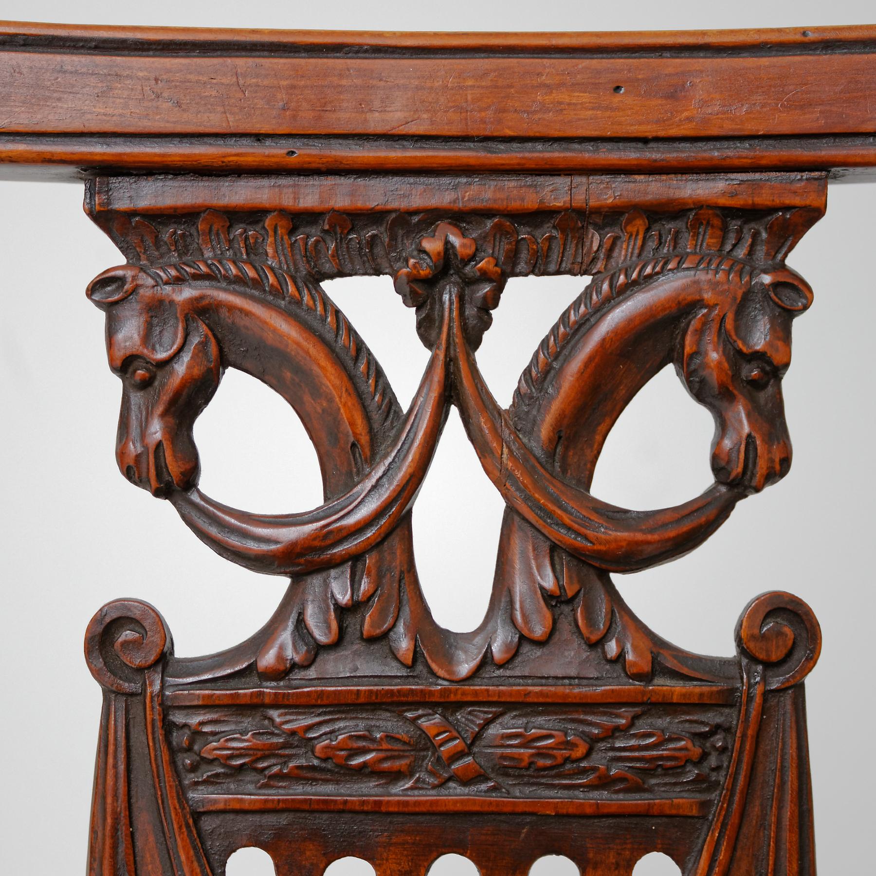 Néoclassique Paire de chaises d'appoint néoclassiques royales de la fin du XVIIIe siècle de style Berlin en vente