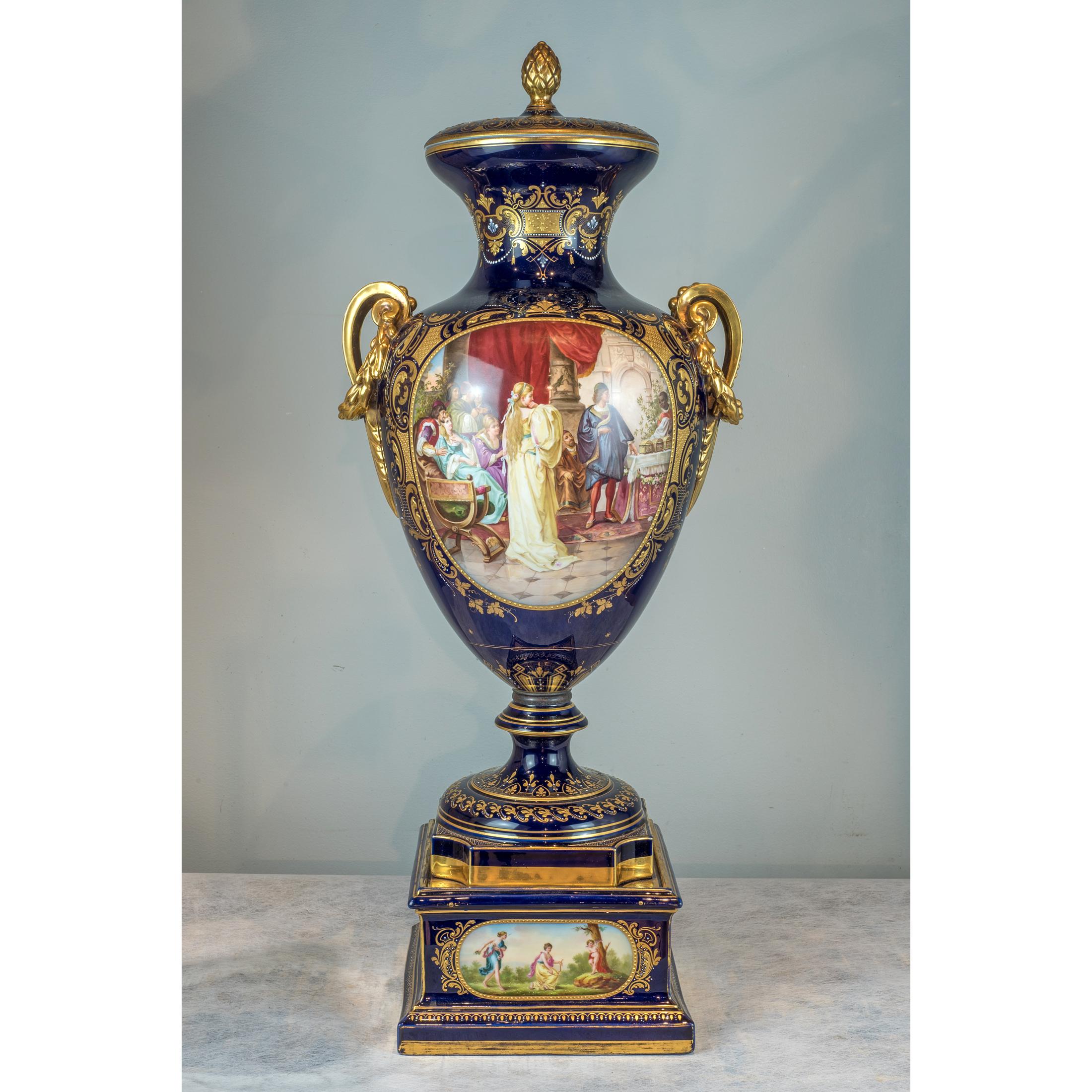 Pair of Royal Vienna Painted Porcelain Urn and Cover In Good Condition For Sale In New York, NY