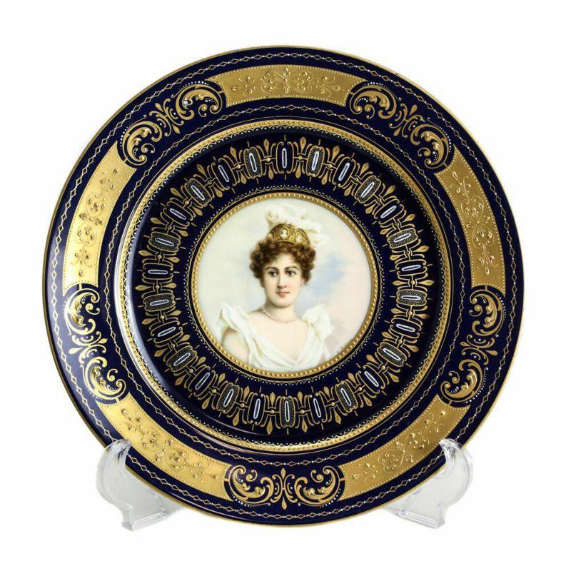 Hand-Painted Pair of Royal Vienna Porcelain Hand Painted Portrait Plates, circa 1900