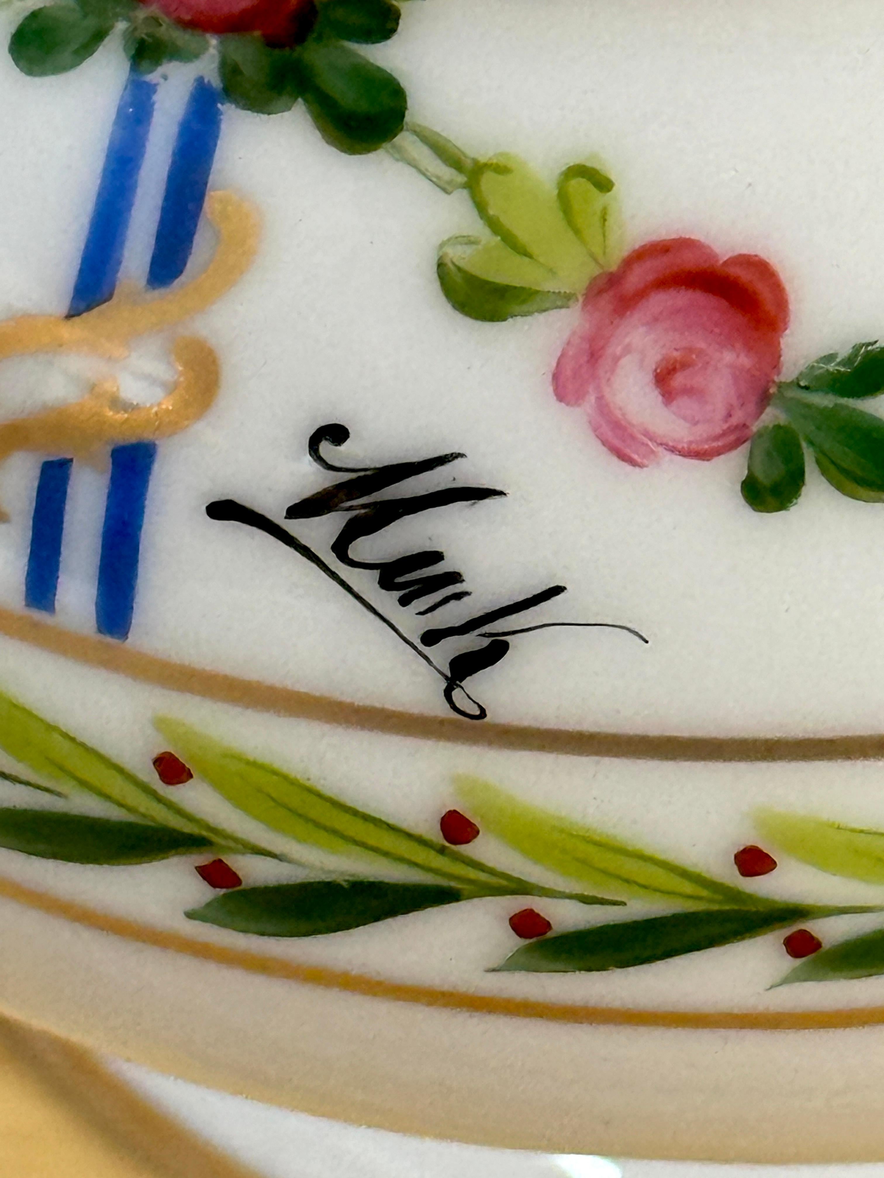 Pair of Royal Vienna Sevres Style Floral Trellis Vases, Artist Signed 'Nash' in vendita 4
