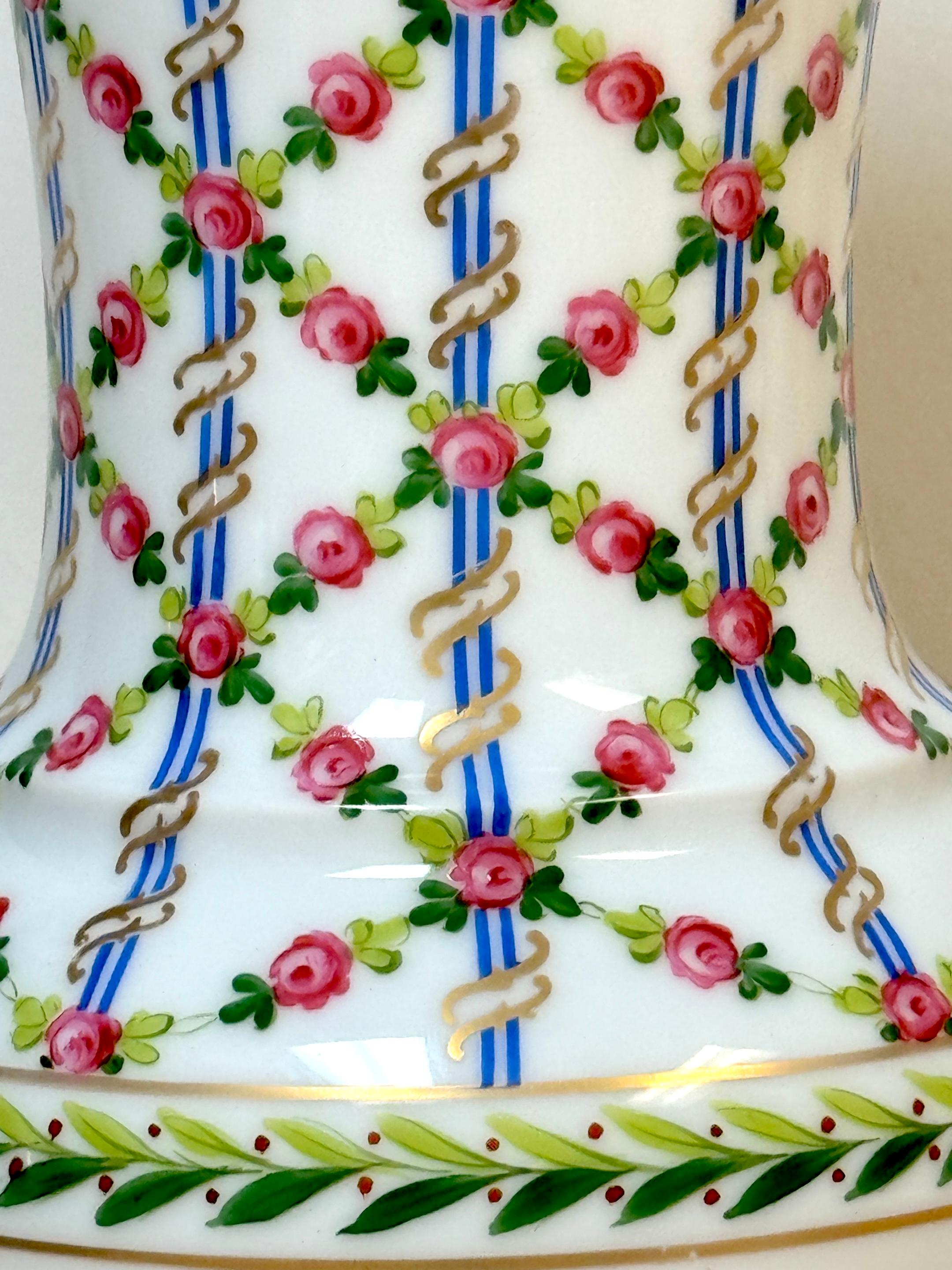 Pair of Royal Vienna Sevres Style Floral Trellis Vases, Artist Signed 'Nash' In condizioni buone in vendita a West Palm Beach, FL