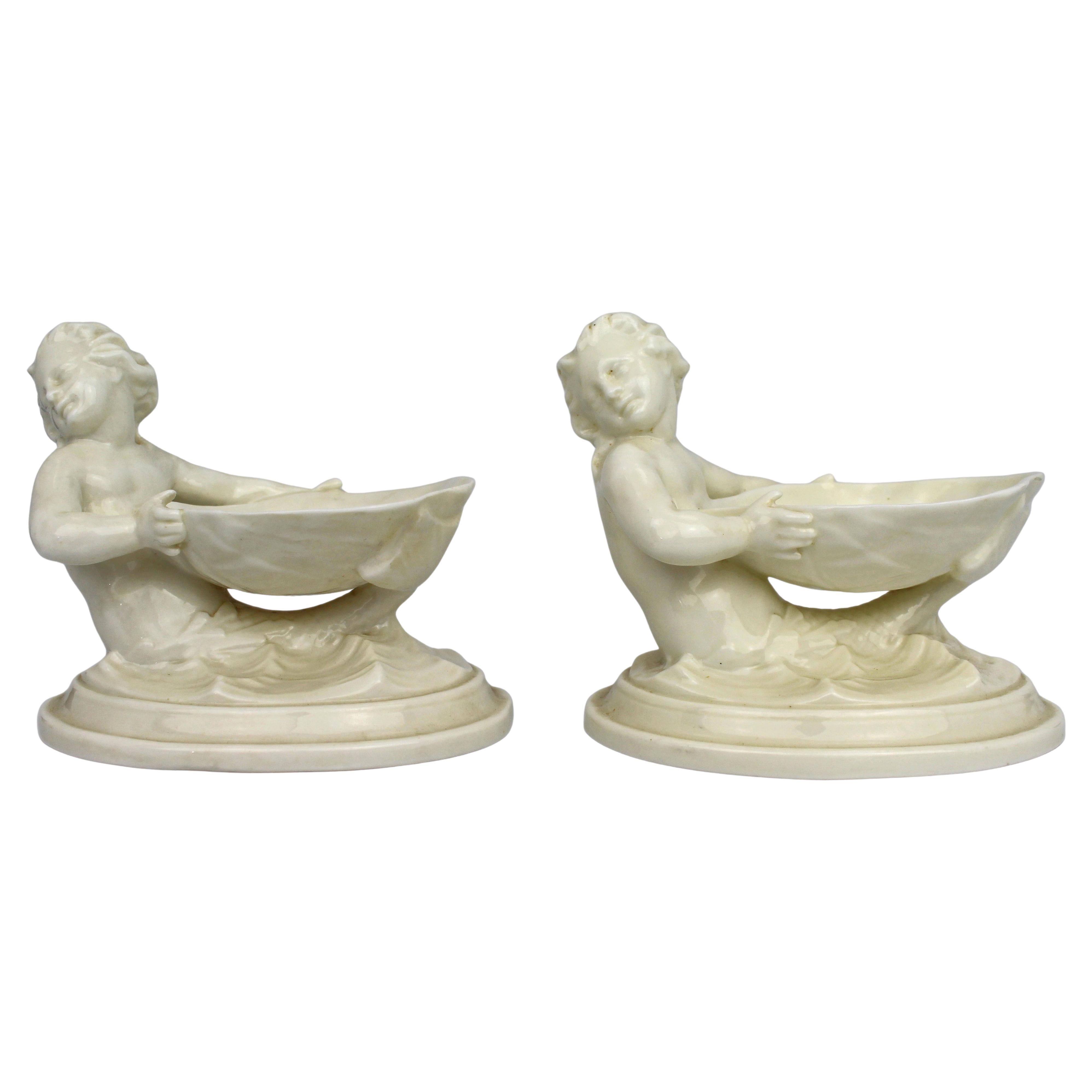 Pareja de saleros Royal Worcester Blanc de Chine Merchild en venta