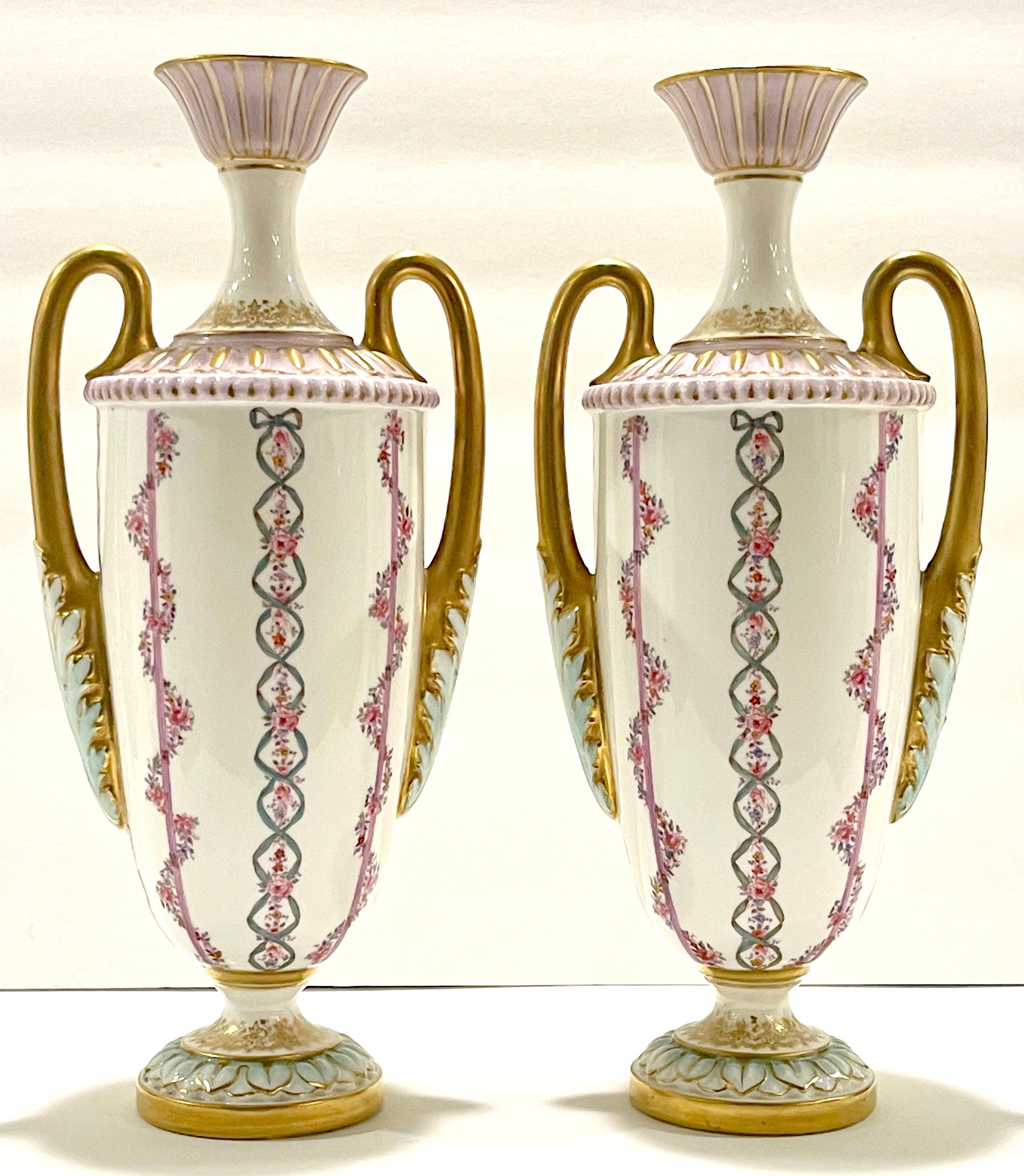 French Pair of Royal Worcester Transitional Neoclassical Style Vases, England, 1901 For Sale