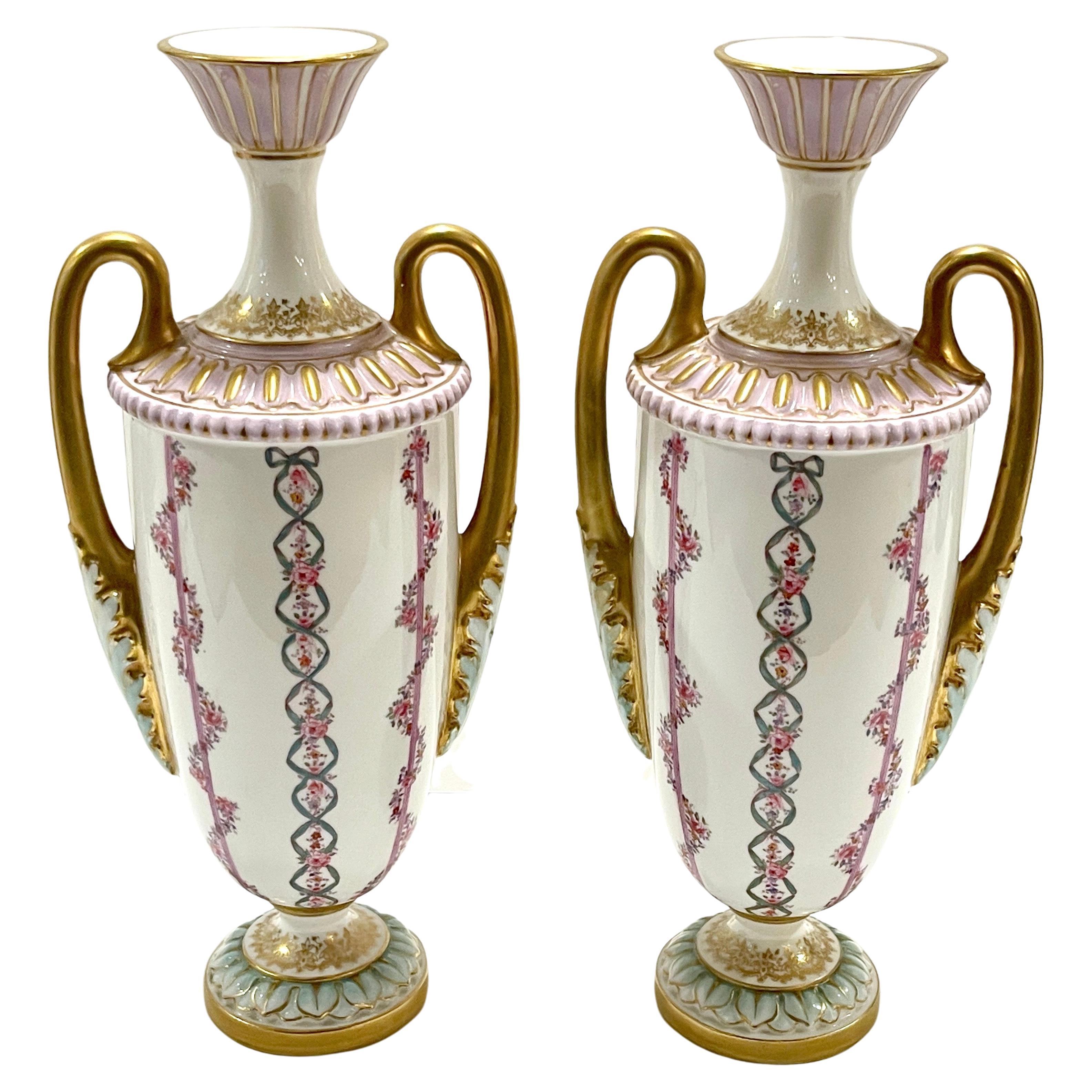 Pair of Royal Worcester Transitional Neoclassical Style Vases, England, 1901 For Sale