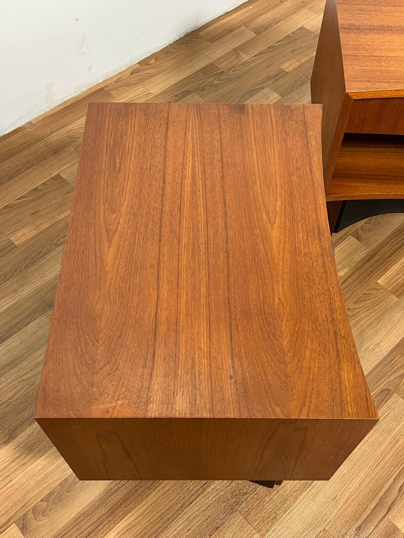 Canadian Pair of RS Associates Mid-Century Teak Nightstands