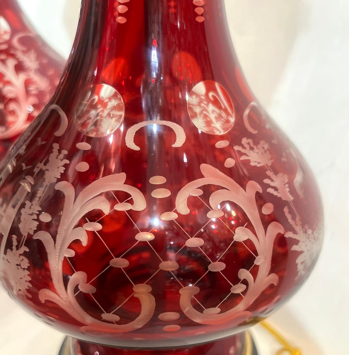 Paire de lampes en verre rouge Rubi Bon état - En vente à New York, NY