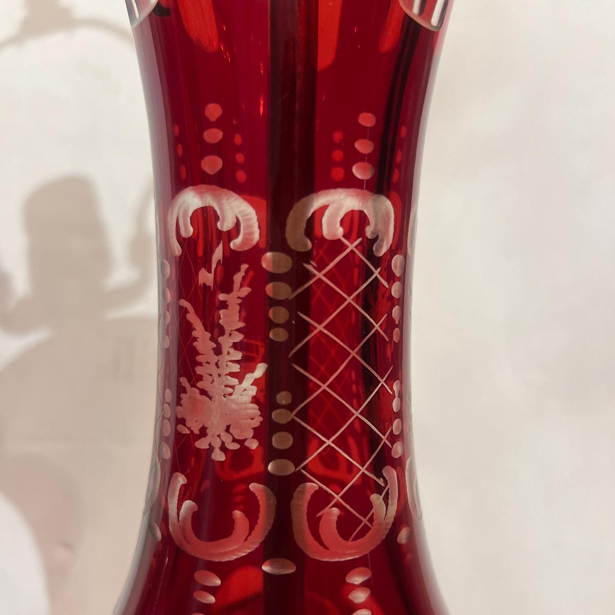 Verre taillé Paire de lampes en verre rouge Rubi en vente
