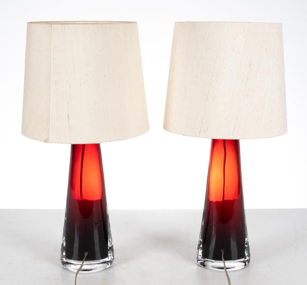 Paire de lampes de bureau en verre rubis de Carl Fagerlund pour Orrefors en vente 1