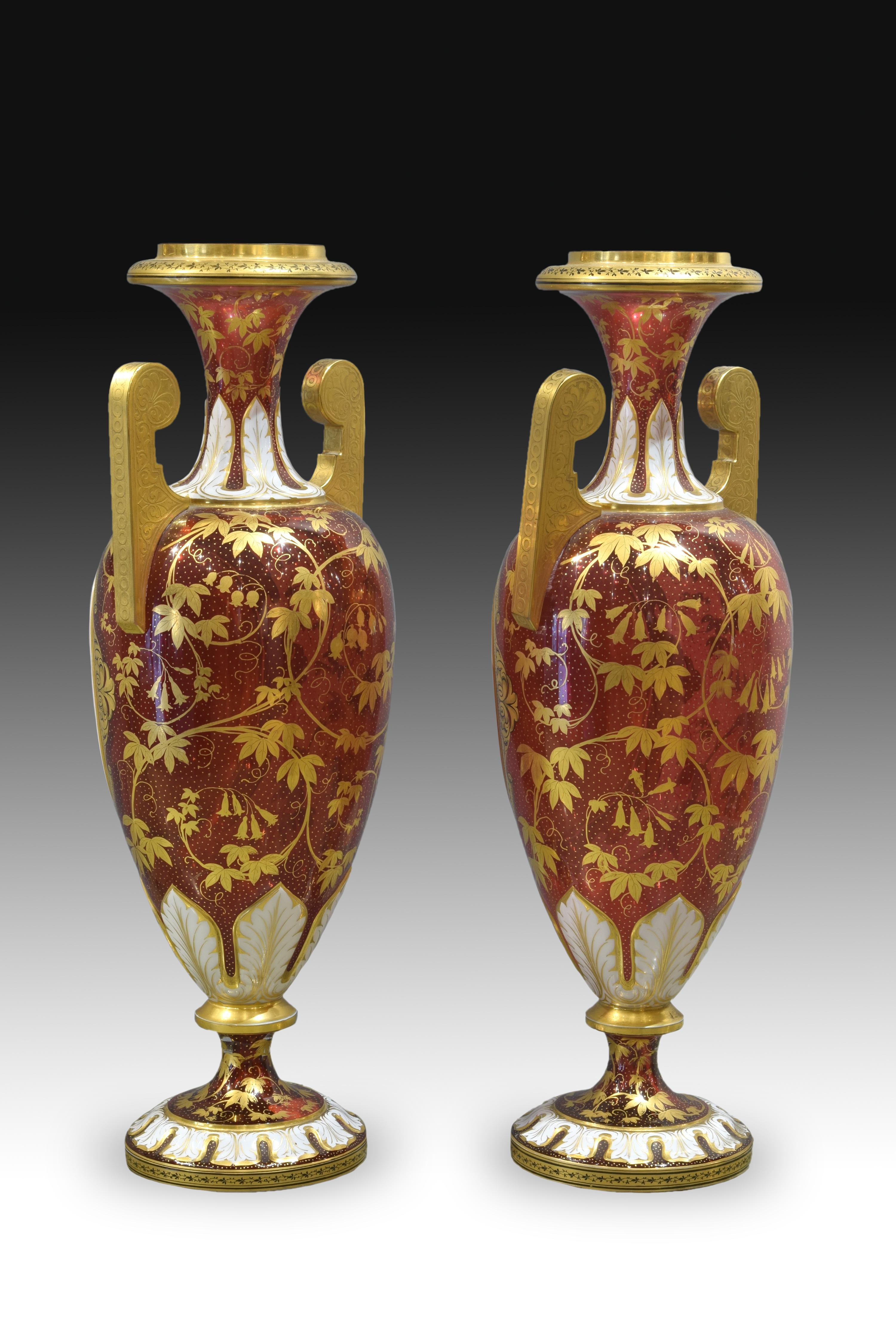Pair of Ruby Red Glass Urns with Portraits, Bohemia, 19th Century For Sale 2