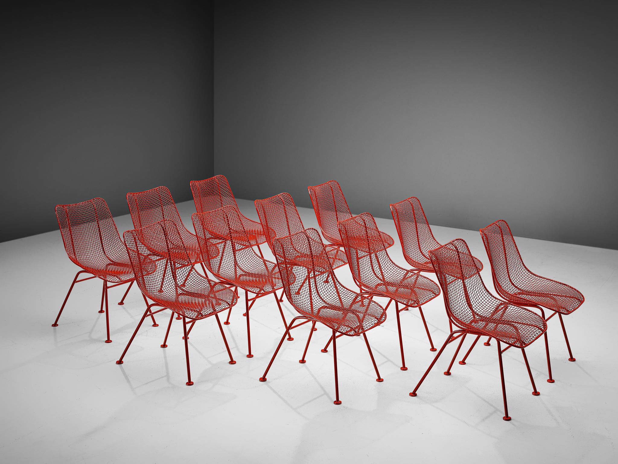 Pair of Russall Woodard Red Coated 'Sculptura' Patio Chairs In Good Condition In Waalwijk, NL