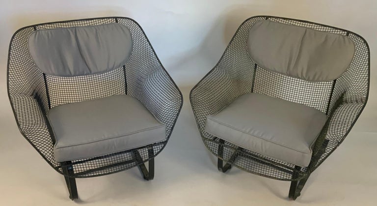 Mid-Century Modern Pair of Russell Woodard 1950s Sculptura Lounge Chairs For Sale