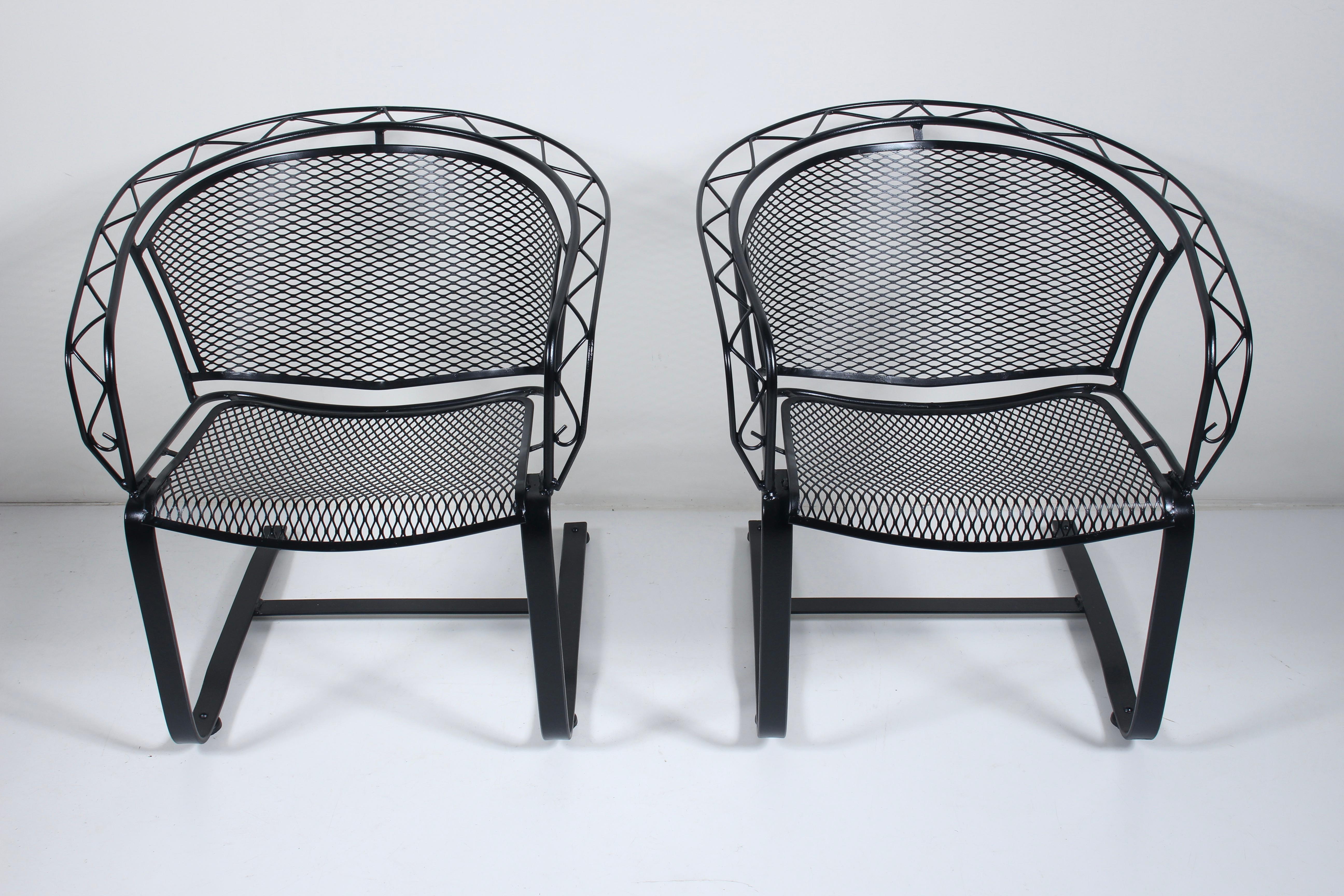 20ième siècle Paire de chaises longues à bascule en satin noir de Russell Woodard, années 1950 en vente
