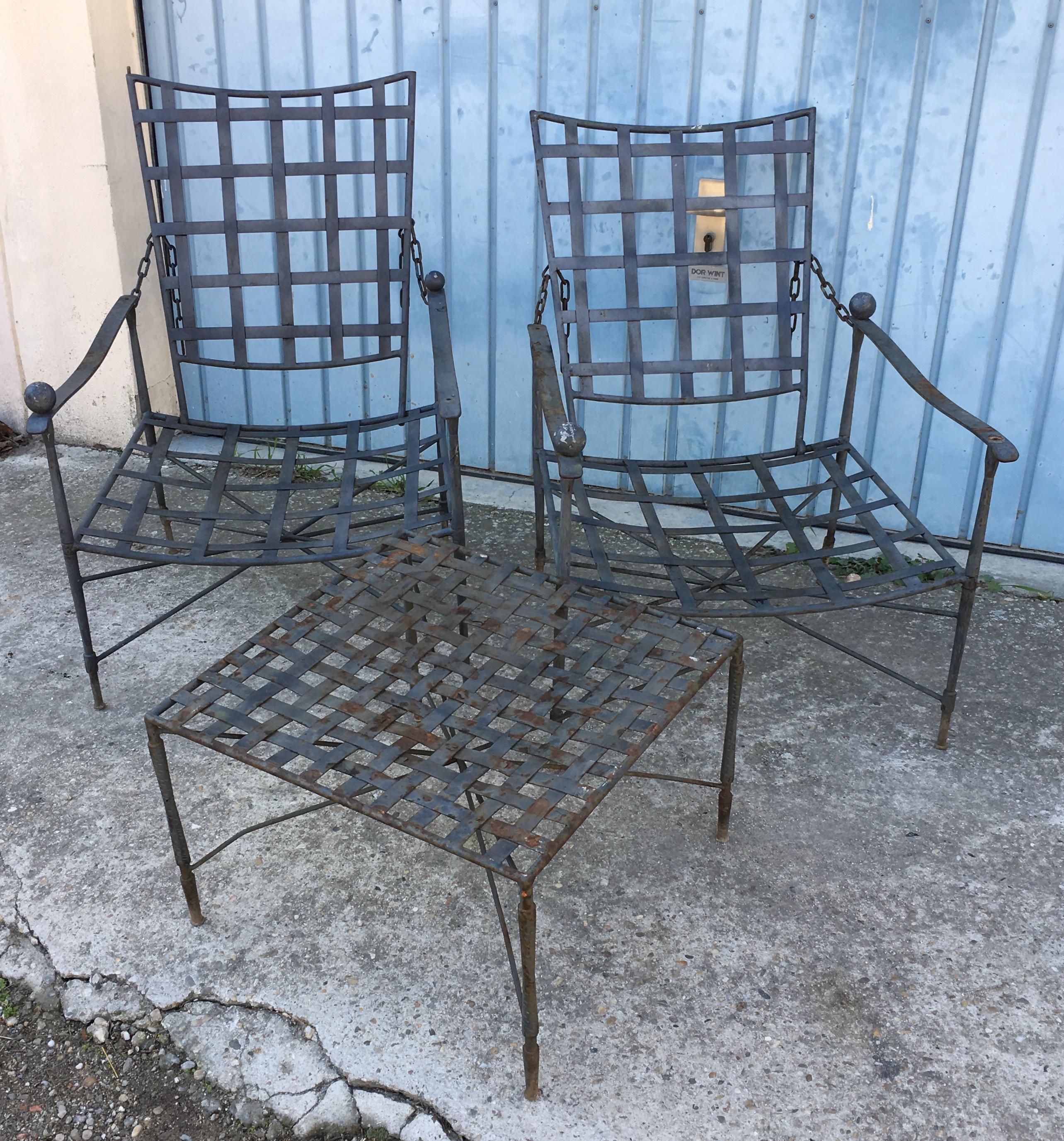 20th Century Pair of Mario Papperzini for Salterini Midcentury Lounge Chairs with Side Table