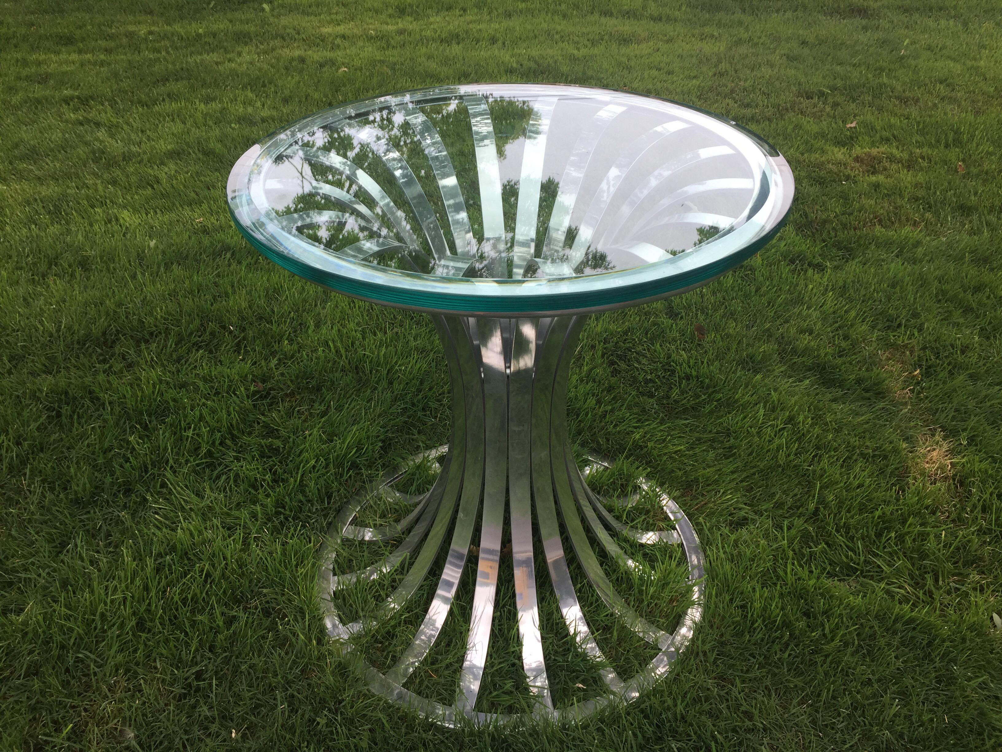Pair of Russell Woodard Polished Aluminum Vintage Side Tables In Excellent Condition In East Hampton, NY