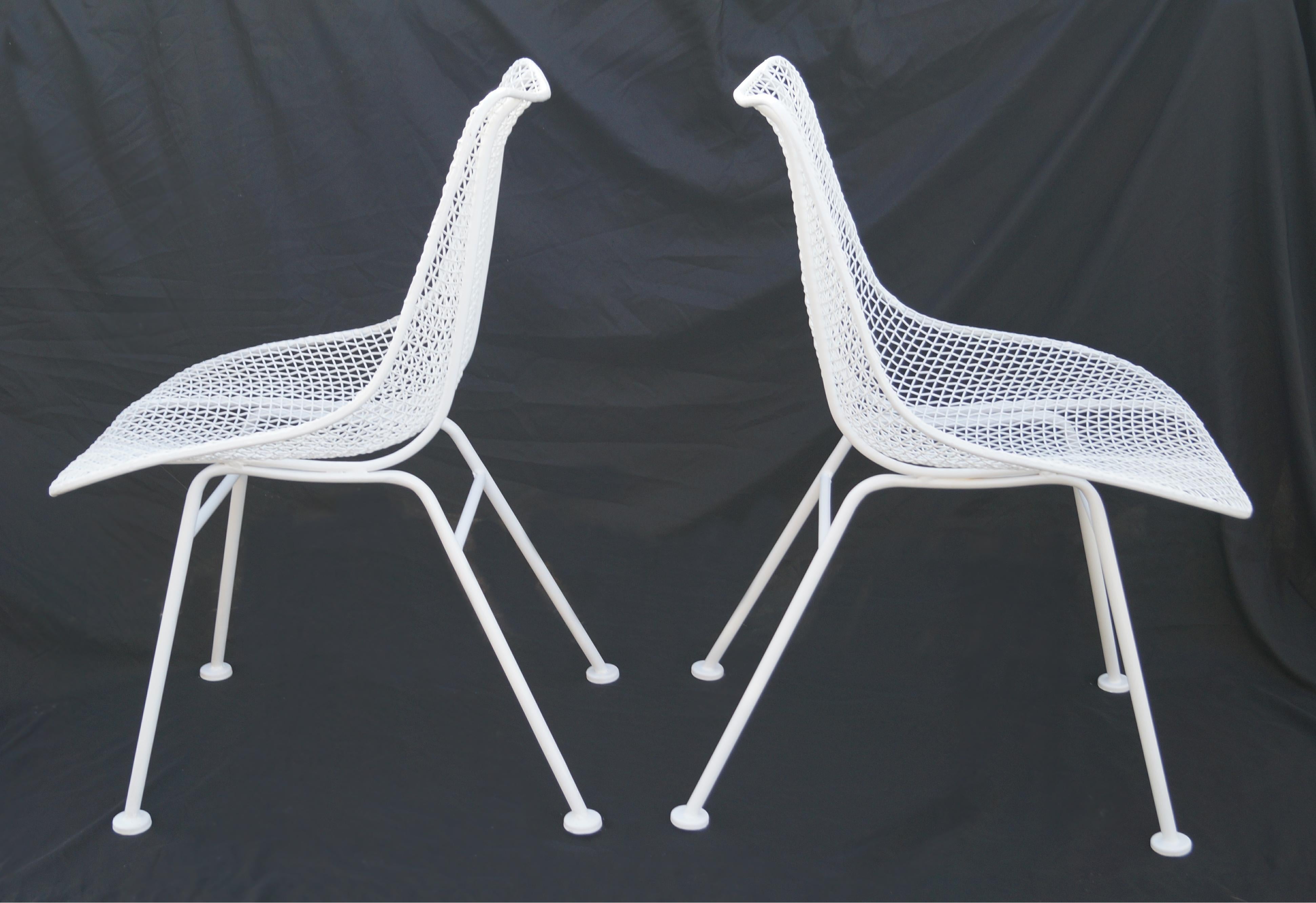 Pair of Russell Woodard Sculptura Wrought Iron Dining Room Chairs Mid Century  In Good Condition For Sale In Wayne, NJ