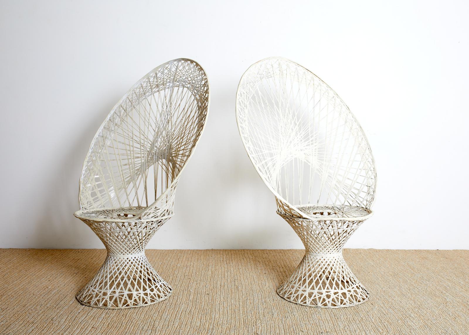 Mid-Century Modern Pair of Russell Woodard Spun Fiberglass Peacock Chairs