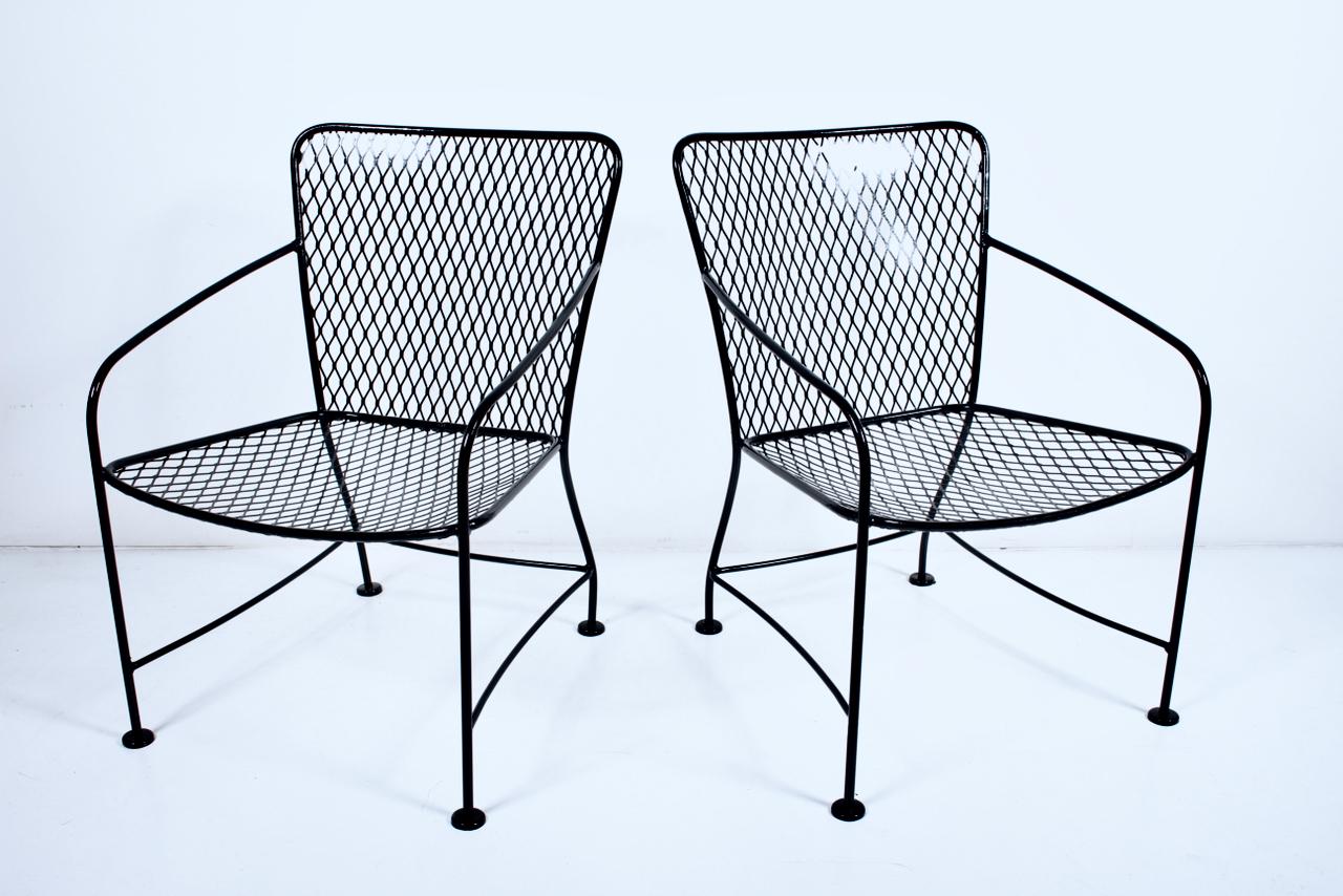 Pair of Russell Woodard Style Black Wrought Iron Lounge Chairs, 1960's For Sale 3