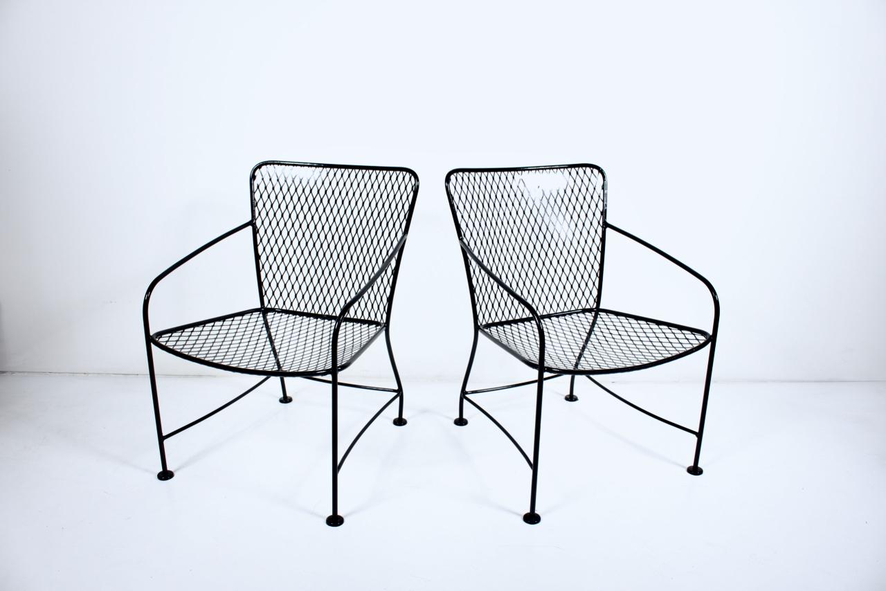 Pair of Russell Woodard Style Black Wrought Iron Lounge Chairs, 1960's For Sale 12