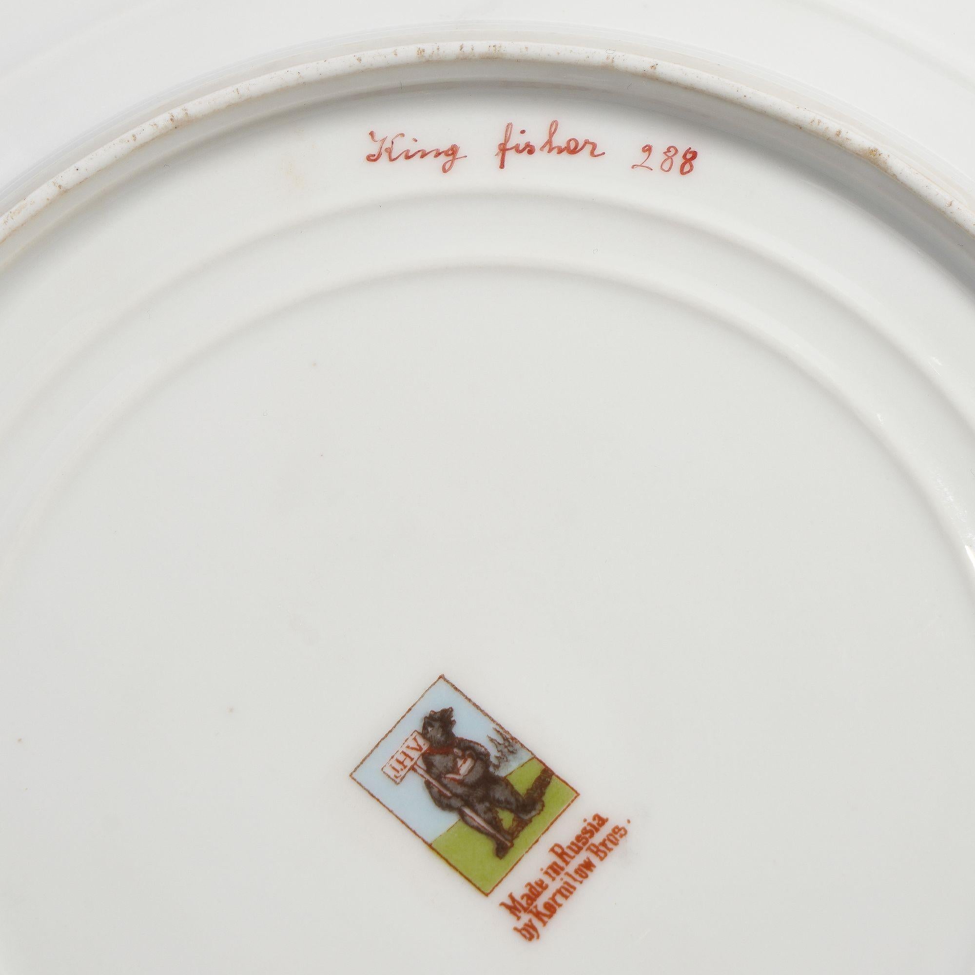 Pair of Russian ornithological plates by Kornilov Porcelain Factory, 1905 For Sale 4