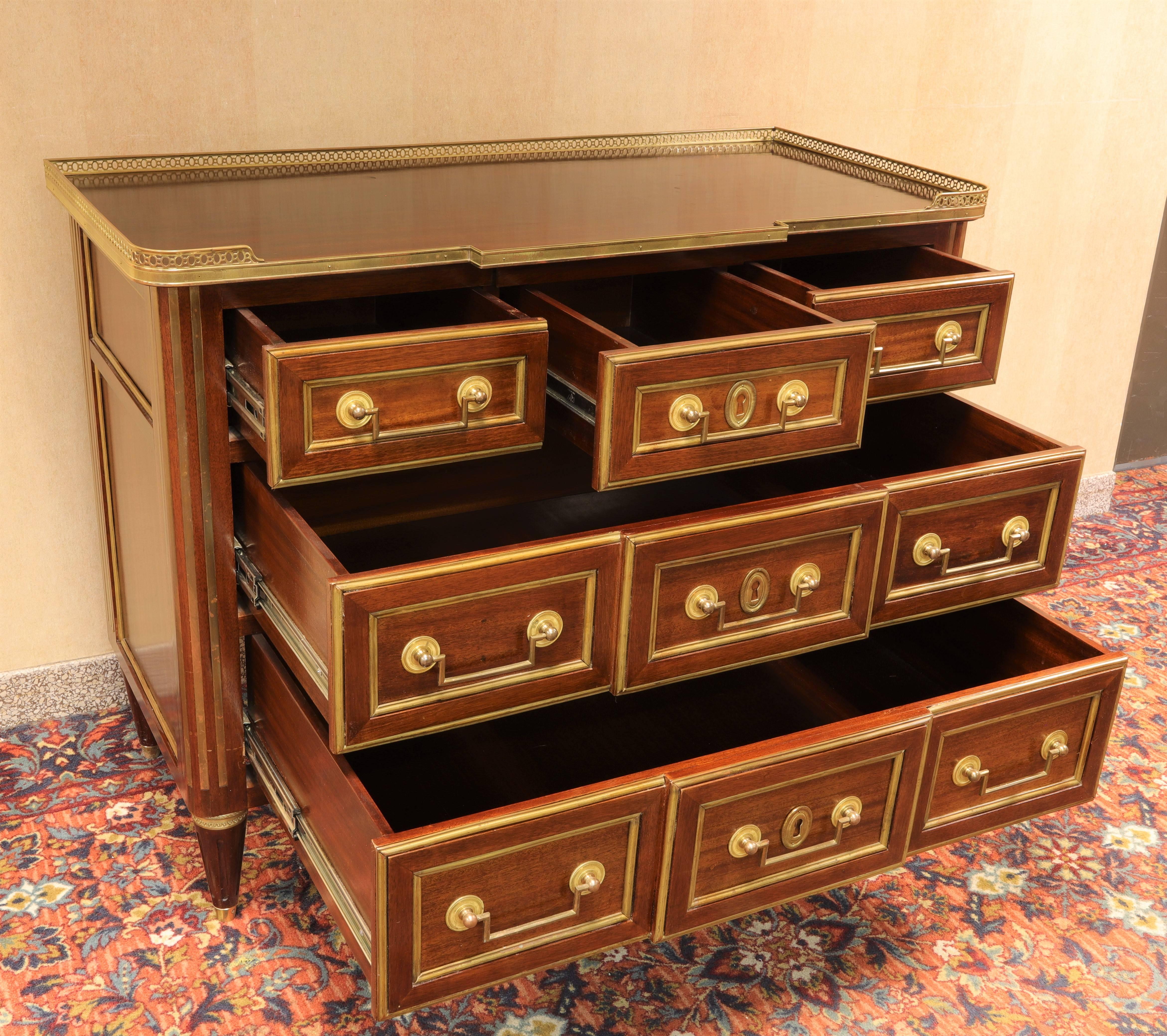 Louis XVI Pair of Russian Style Brass Inlay Commodes