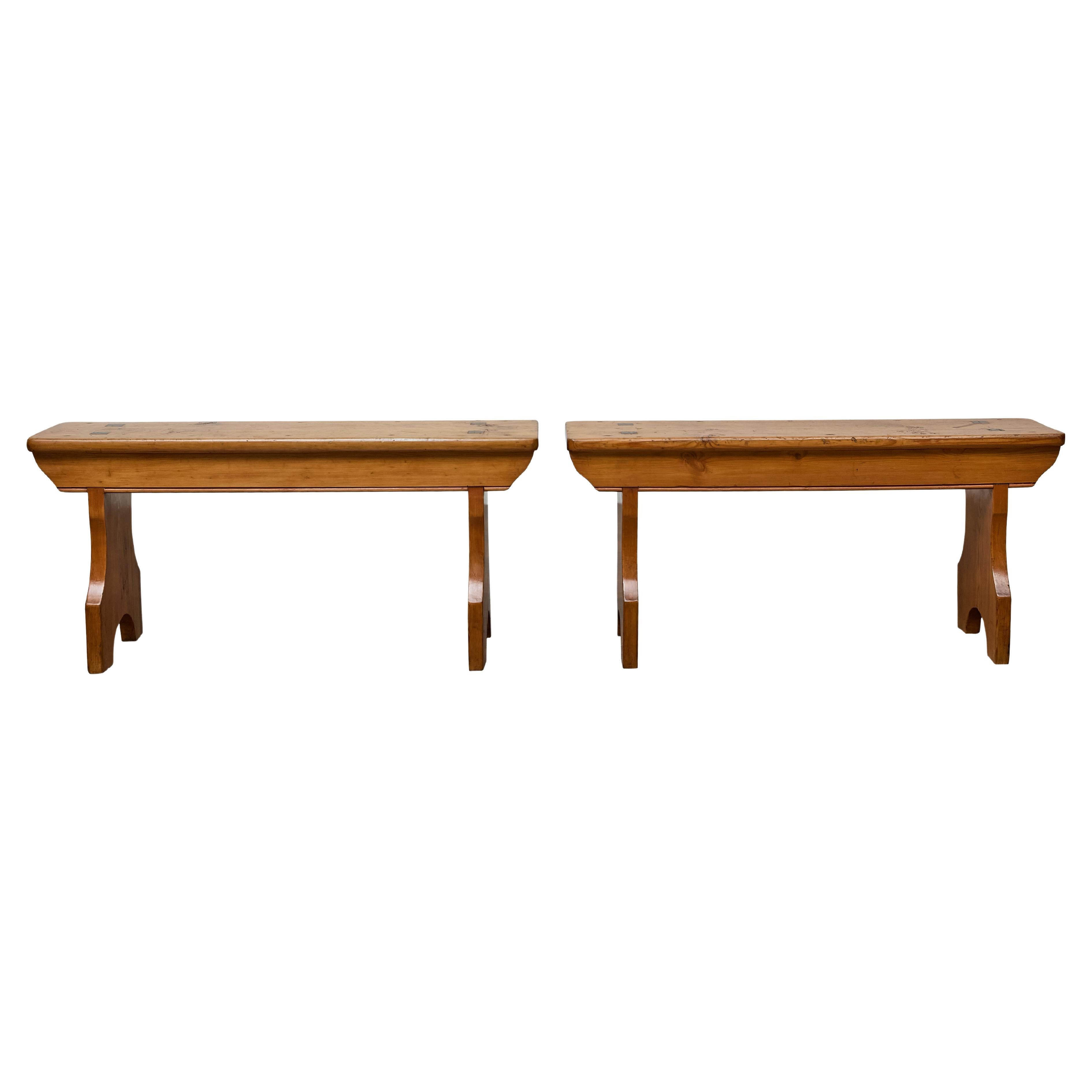 Pair of Rustic American Pine Benches, Circa 1920 – Farmhouse Entryway Seating