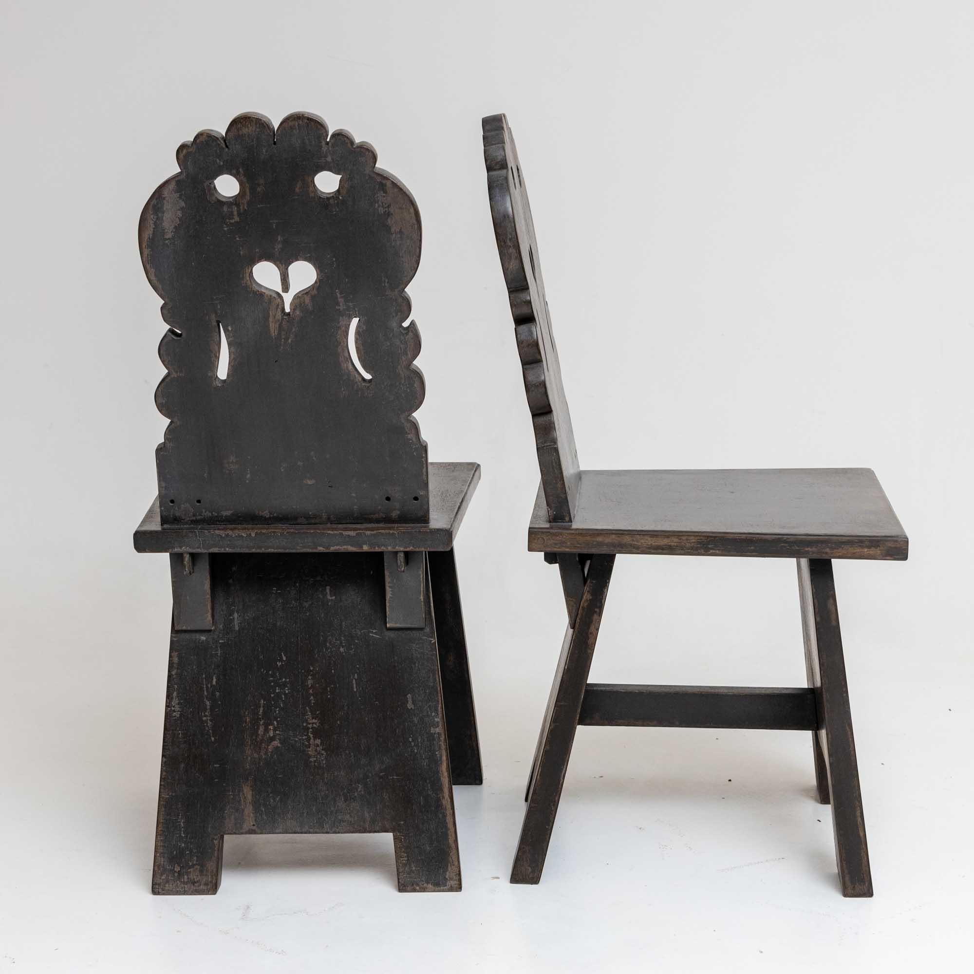 Carved Pair of rustic Cut-Out Dining Chairs, 19th Century/20th For Sale