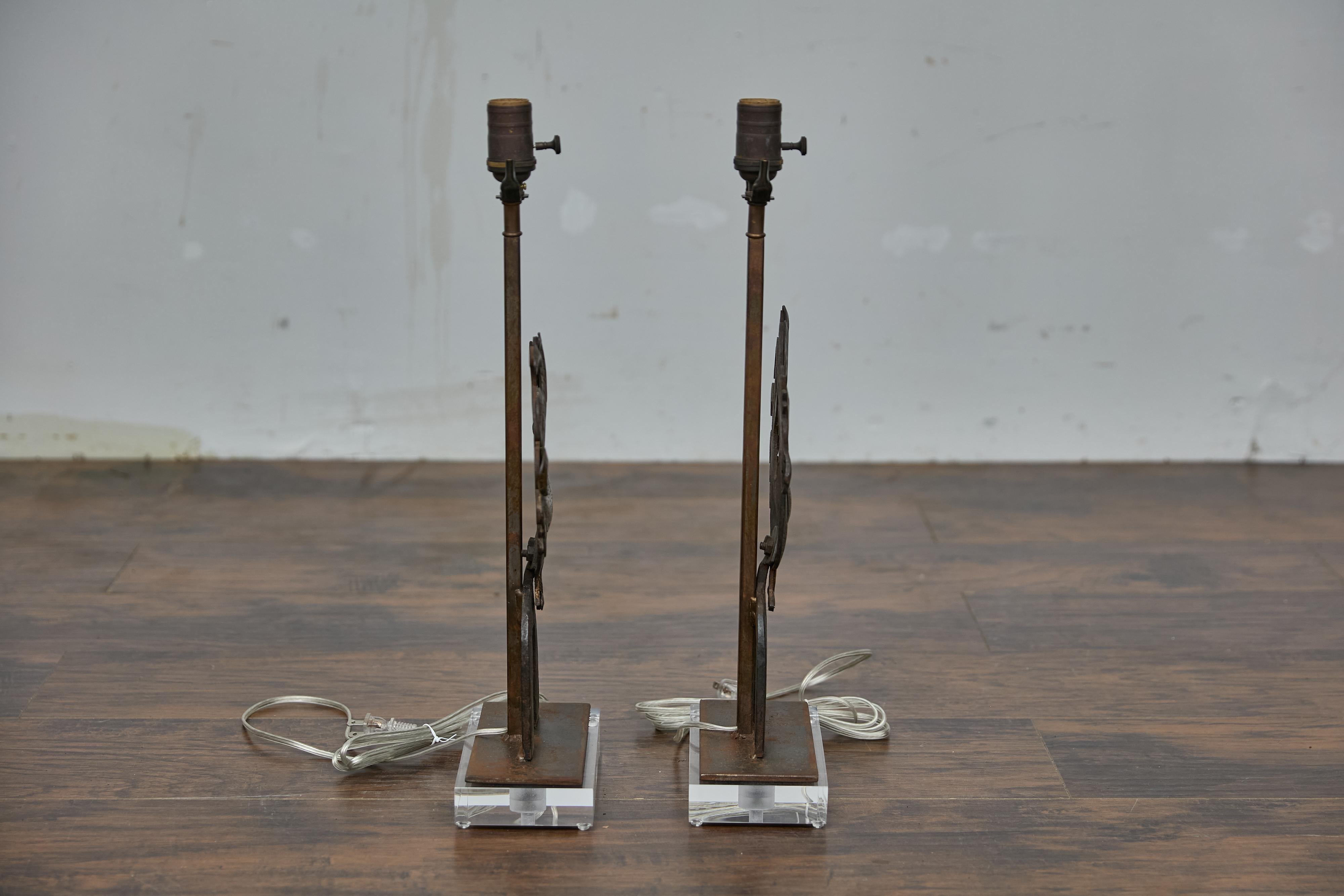 Pair of Rustic French Wrought Iron Rooster Table Lamps on Custom Lucite Bases For Sale 3