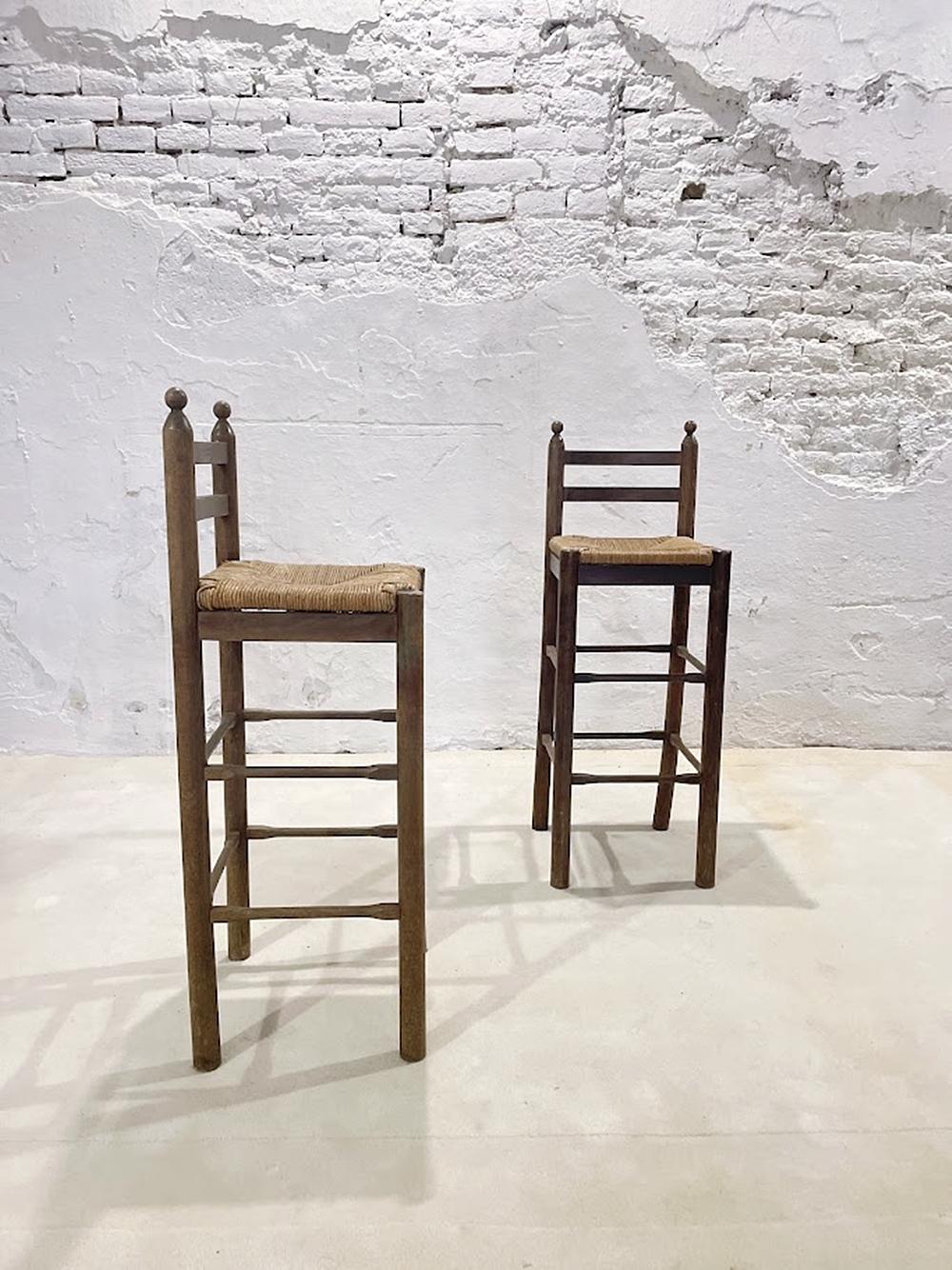 Rustique Pair of Rustic Ladder-Back Bar Stools Mediterranean Origin, Mid-20th Century en vente