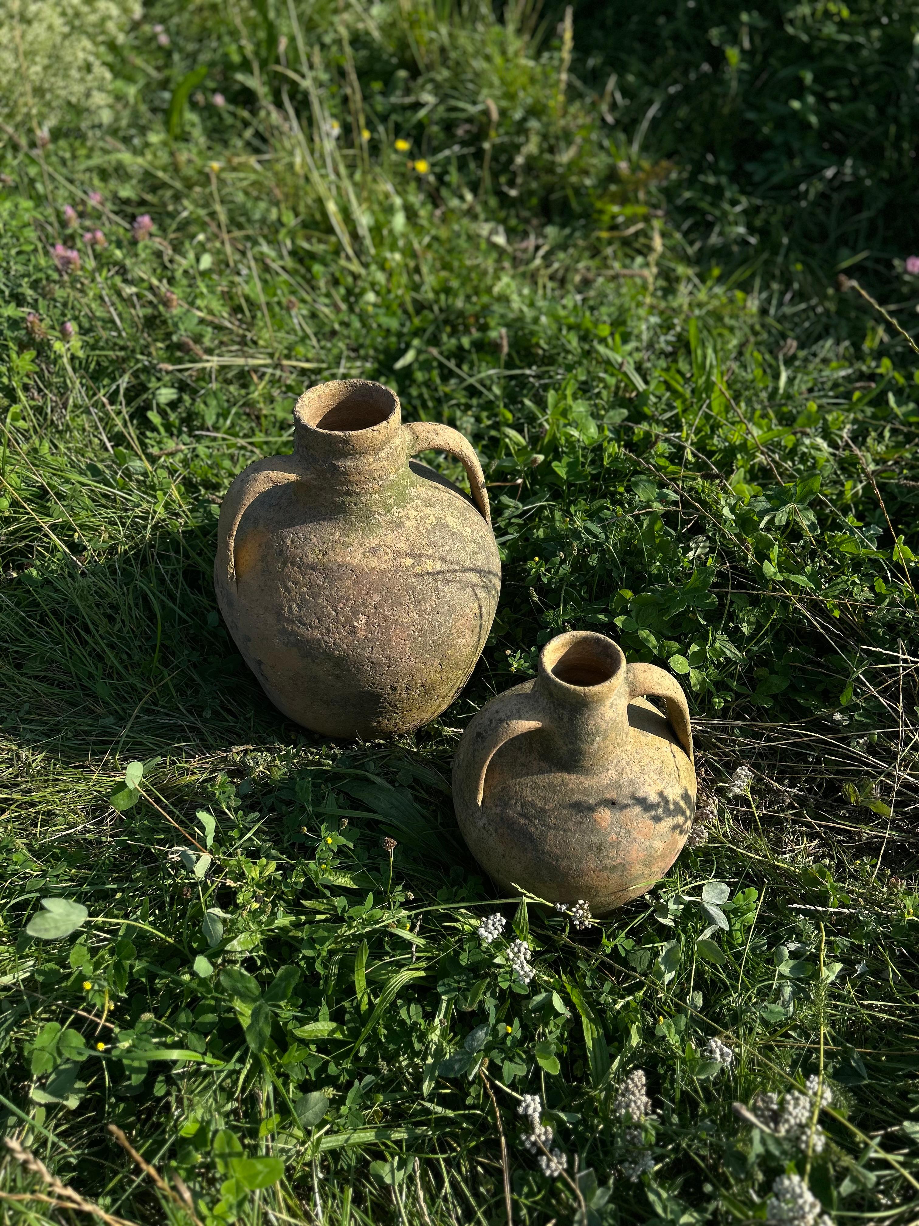 Paire de jarres à olives rustiques méditerranéennes en terre cuite, années 1900 en vente 3