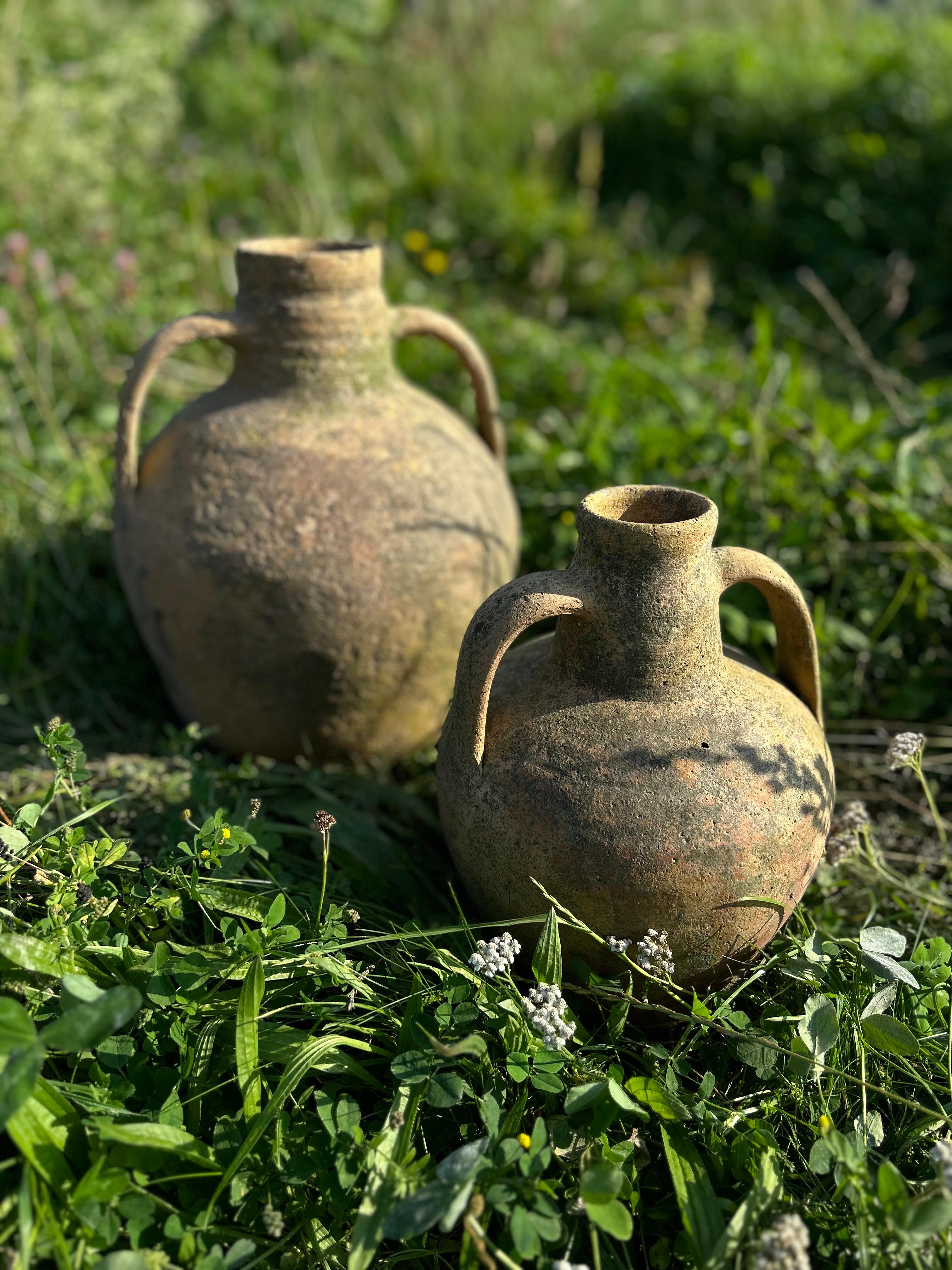 Paire de jarres à olives rustiques méditerranéennes en terre cuite, années 1900 Bon état - En vente à Valby, 84
