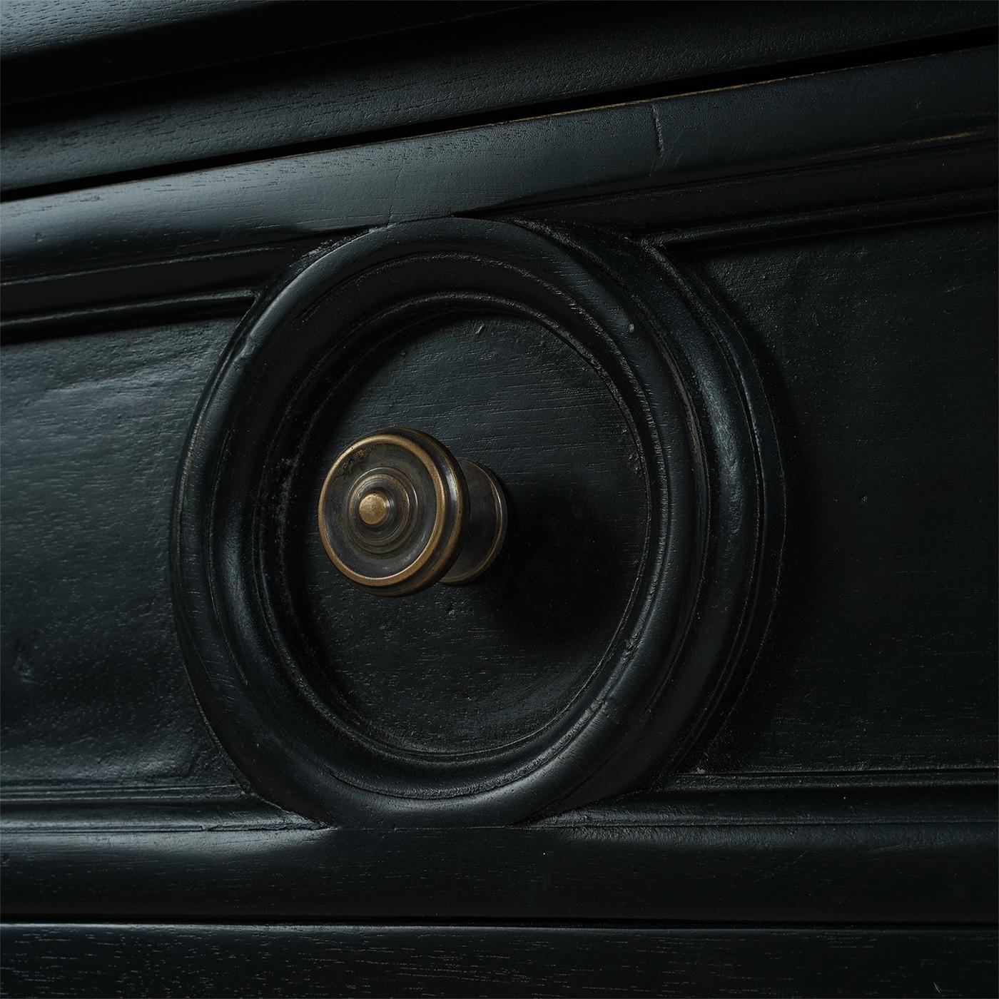 Paire de tables d'appoint rectangulaires rustiques peintes en noir en vente 1