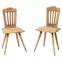 Paar rustikale Stühle aus Weichholz, 19. Jahrhundert