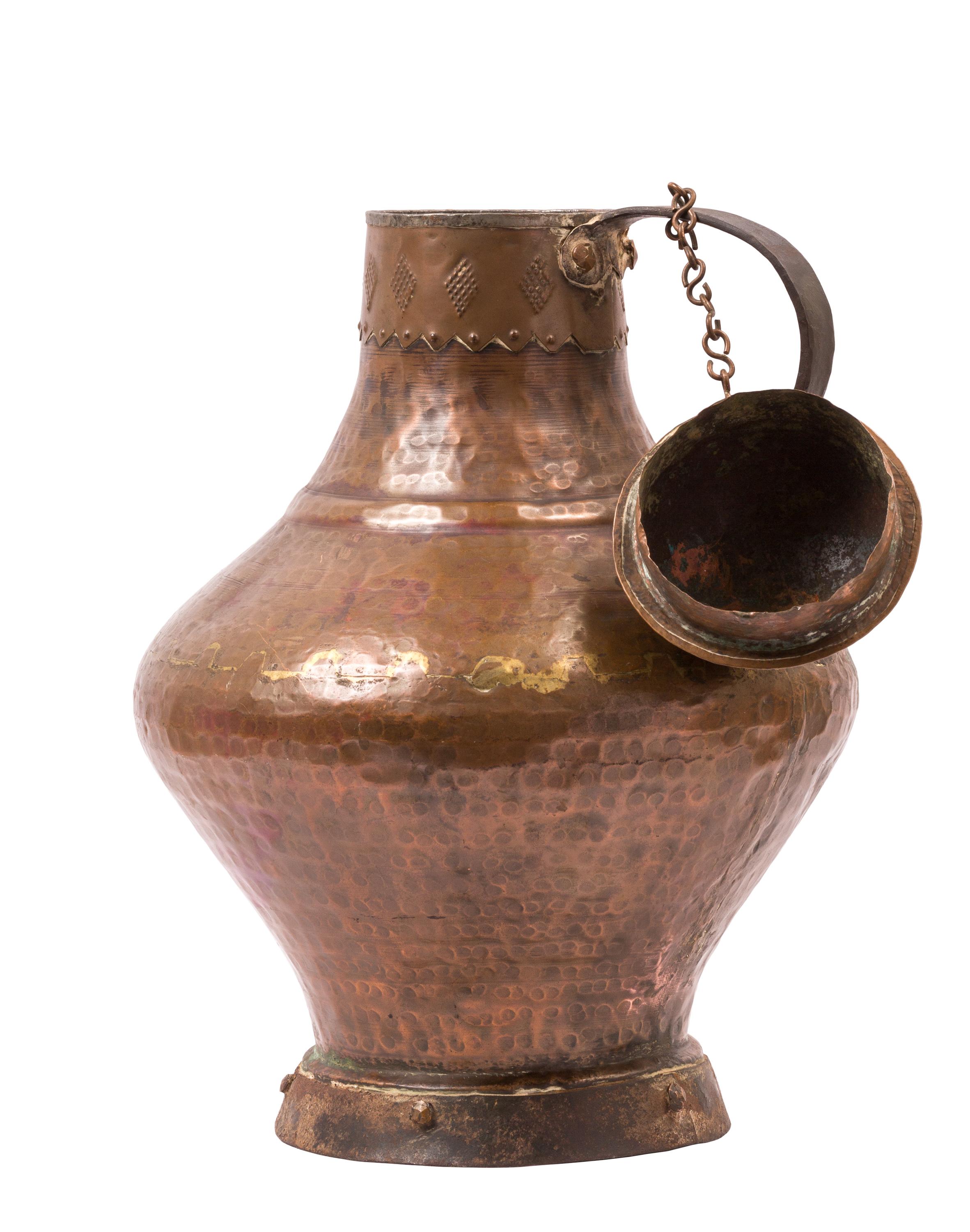 Pair of Rustic Spanish Arab Style Copper Water / Milk Jugs with Domed Lids For Sale 10