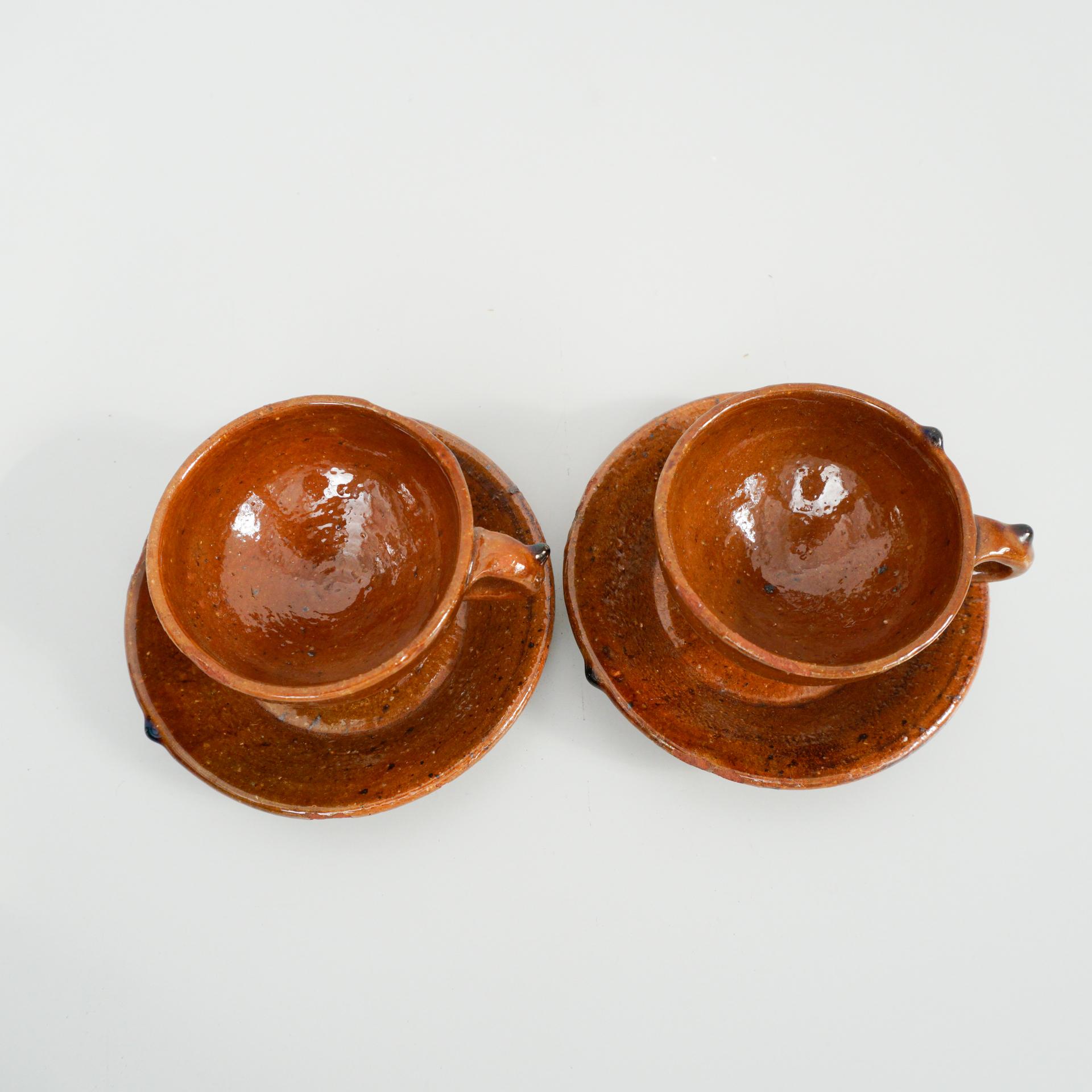 Rustikale traditionelle Keramik-Teekanne, um 1950, Paar (Mitte des 20. Jahrhunderts) im Angebot